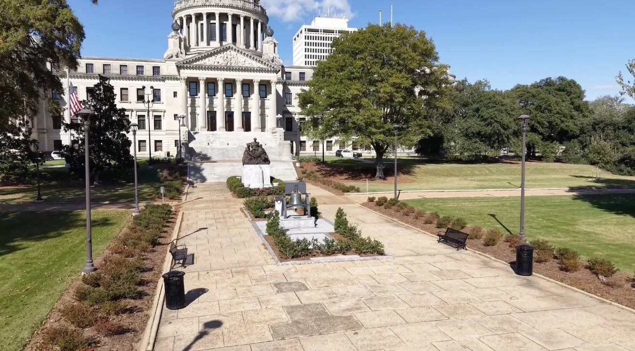A government building with landscaping managed by SchoggenScapes.jpg