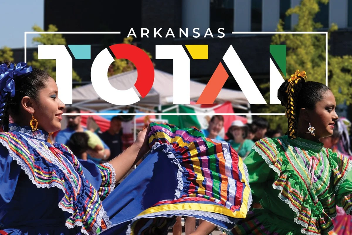 Los Latinos Crecen en Número e Impacto