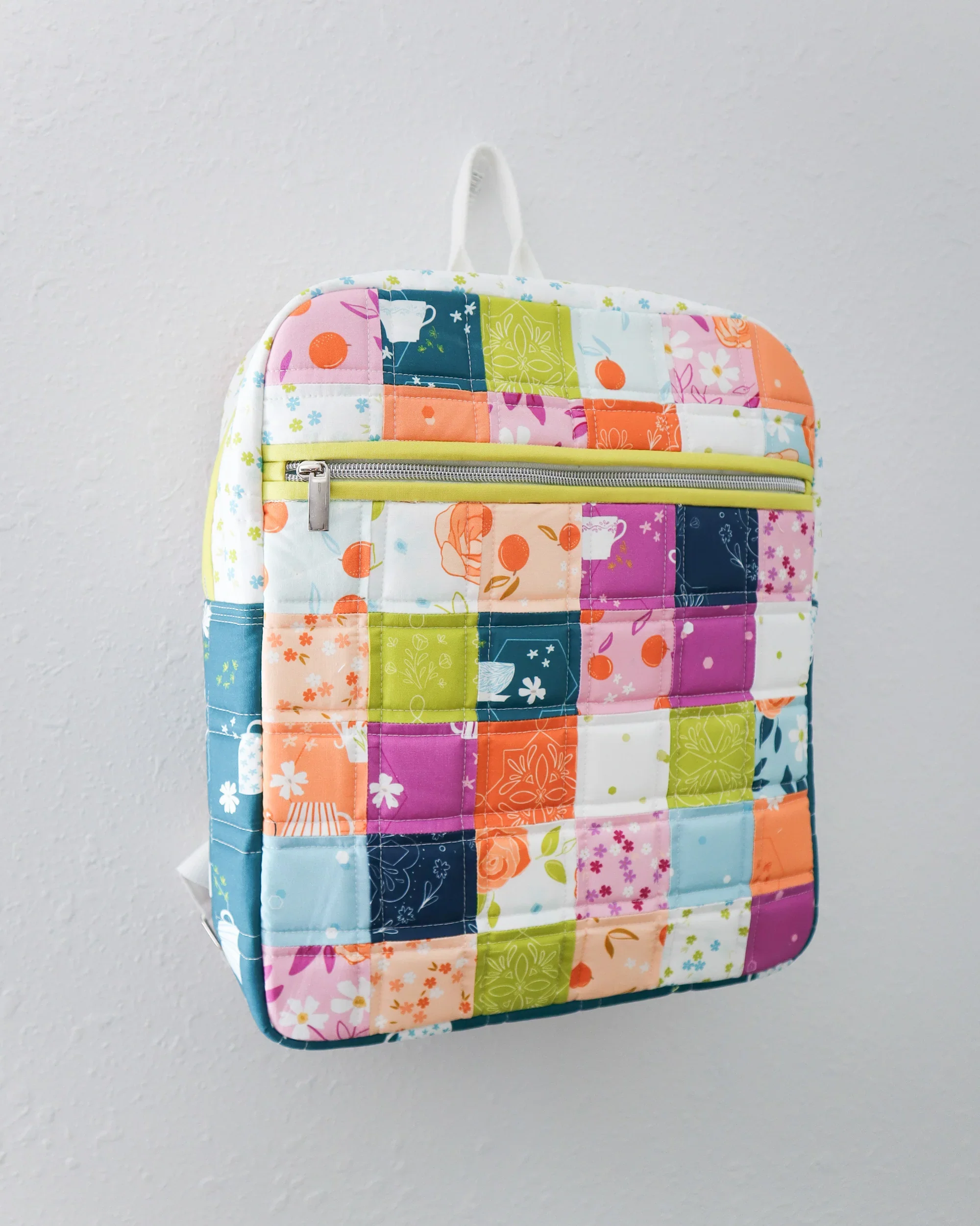 phoenix-backpack-patchwork-02.webp
