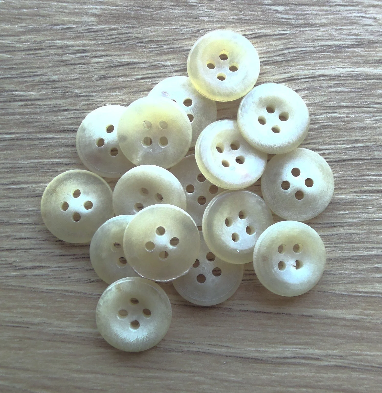 NATURAL BONE IN CREAM