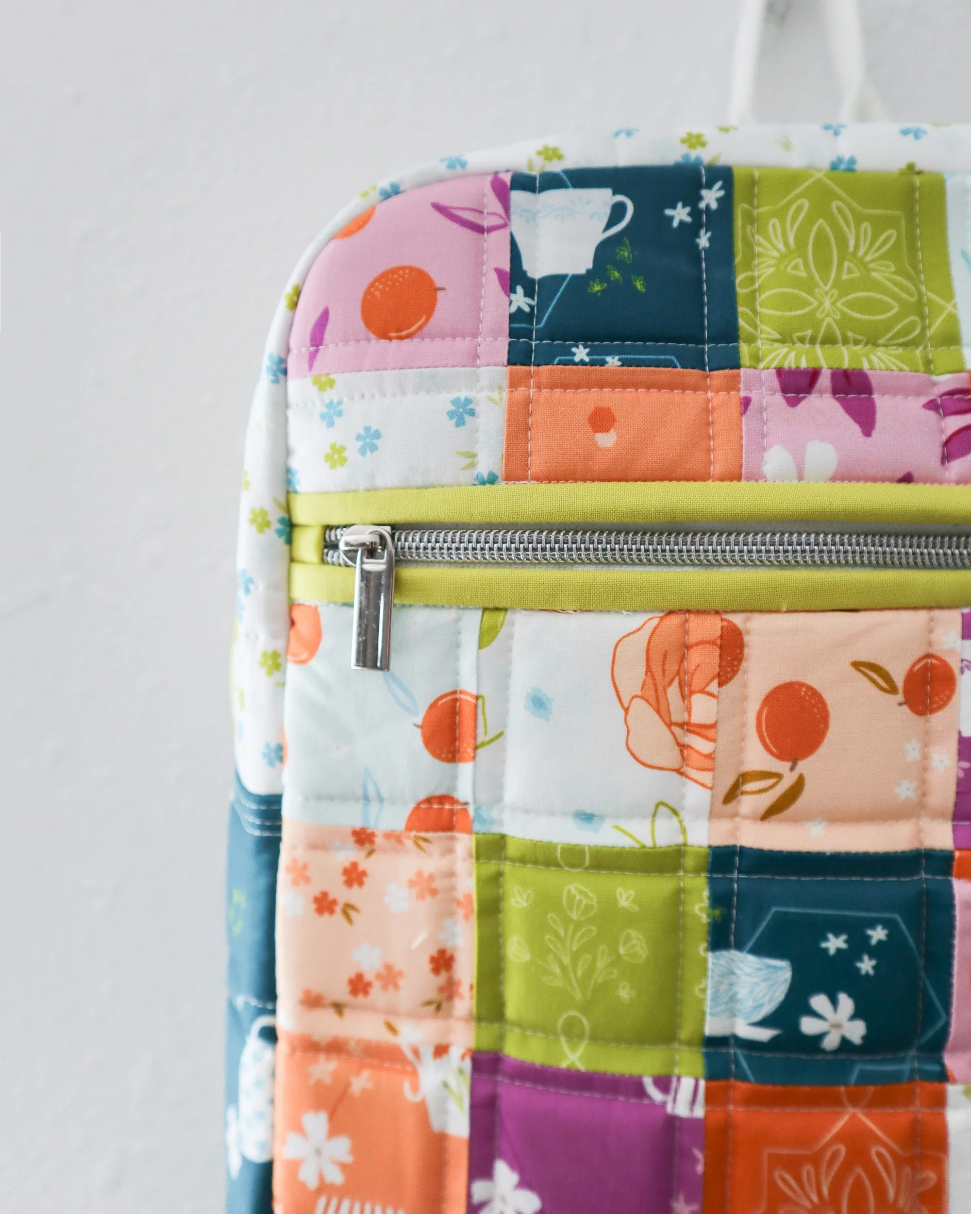 phoenix-backpack-patchwork-03.webp