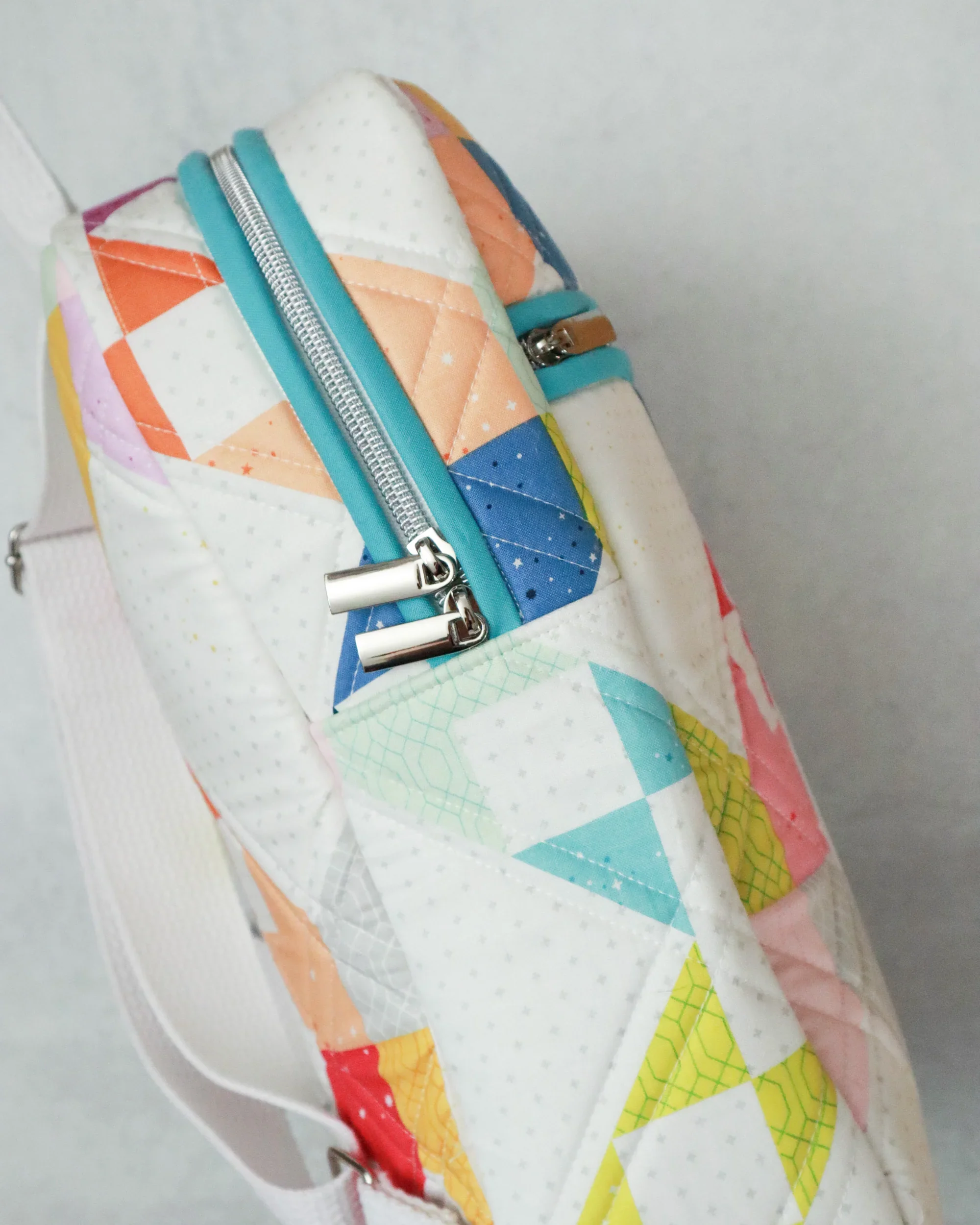 phoenix-backpack-essence-06.webp