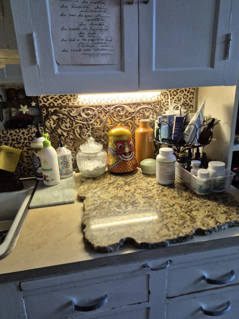 kitchen 2.jpg