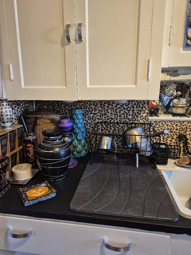 kitchen counter after2.jpg