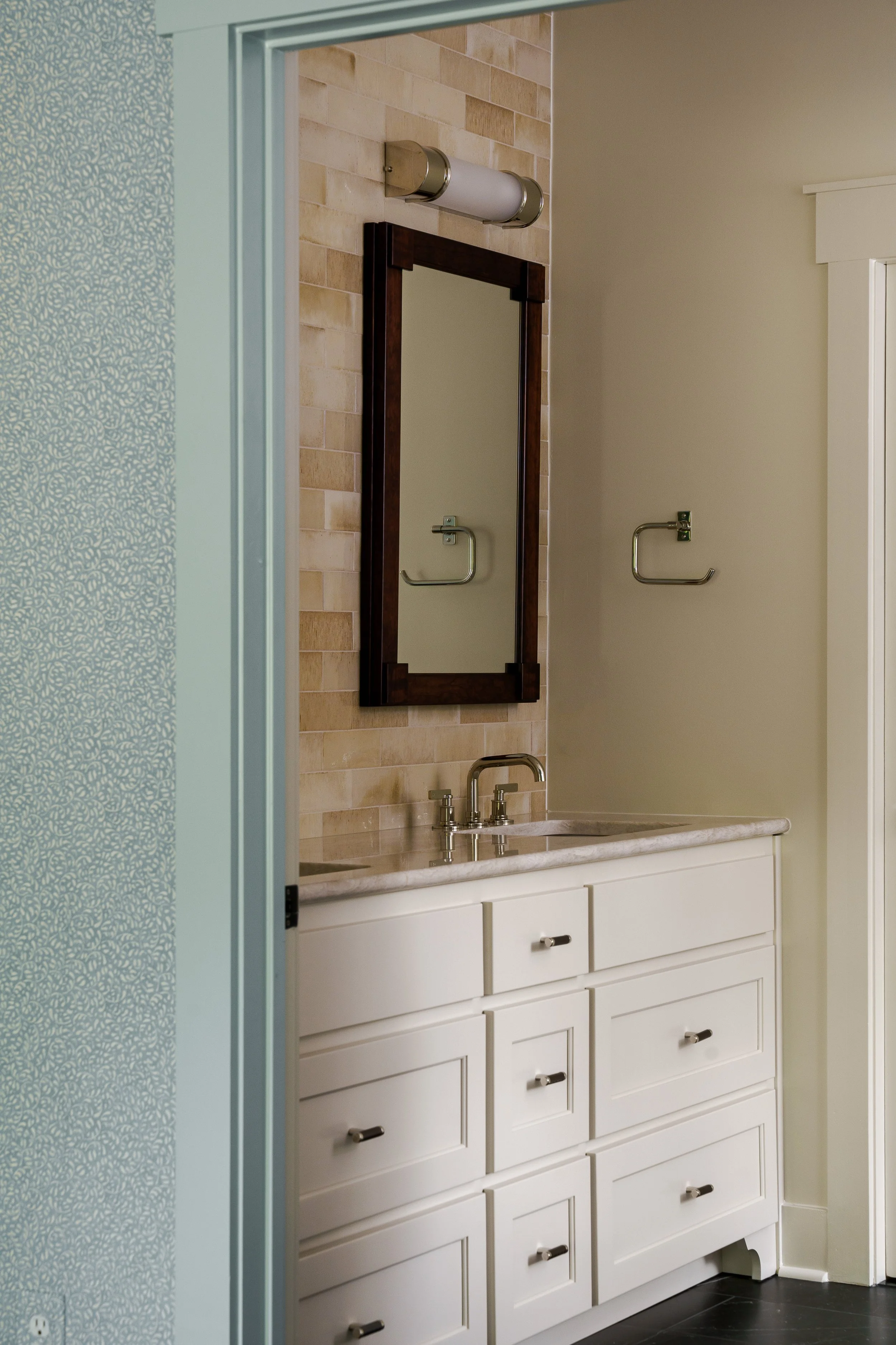 ©MeghannPadgett_Implement_EdwardsInteriors_HighRes-27.jpg