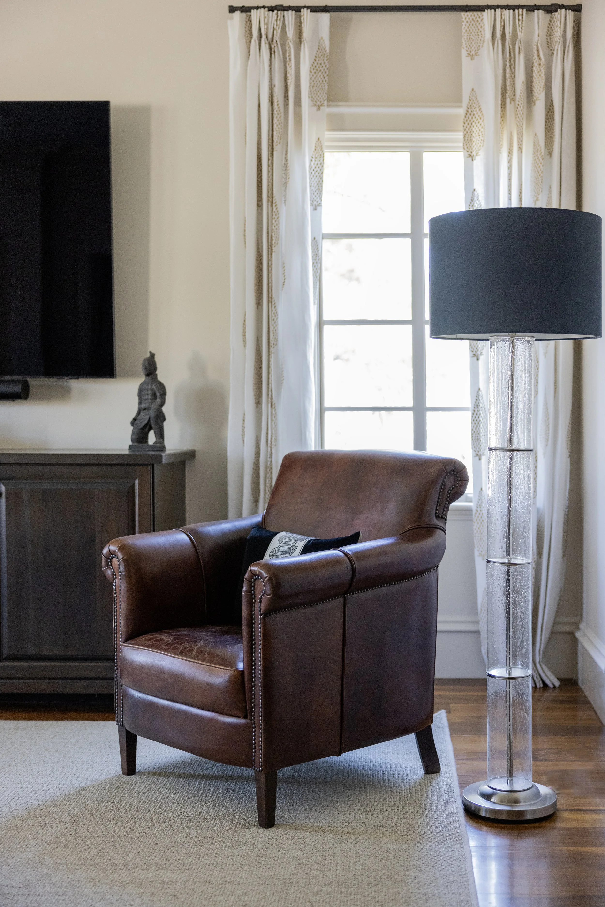 604chairlamp1374 copy.jpg