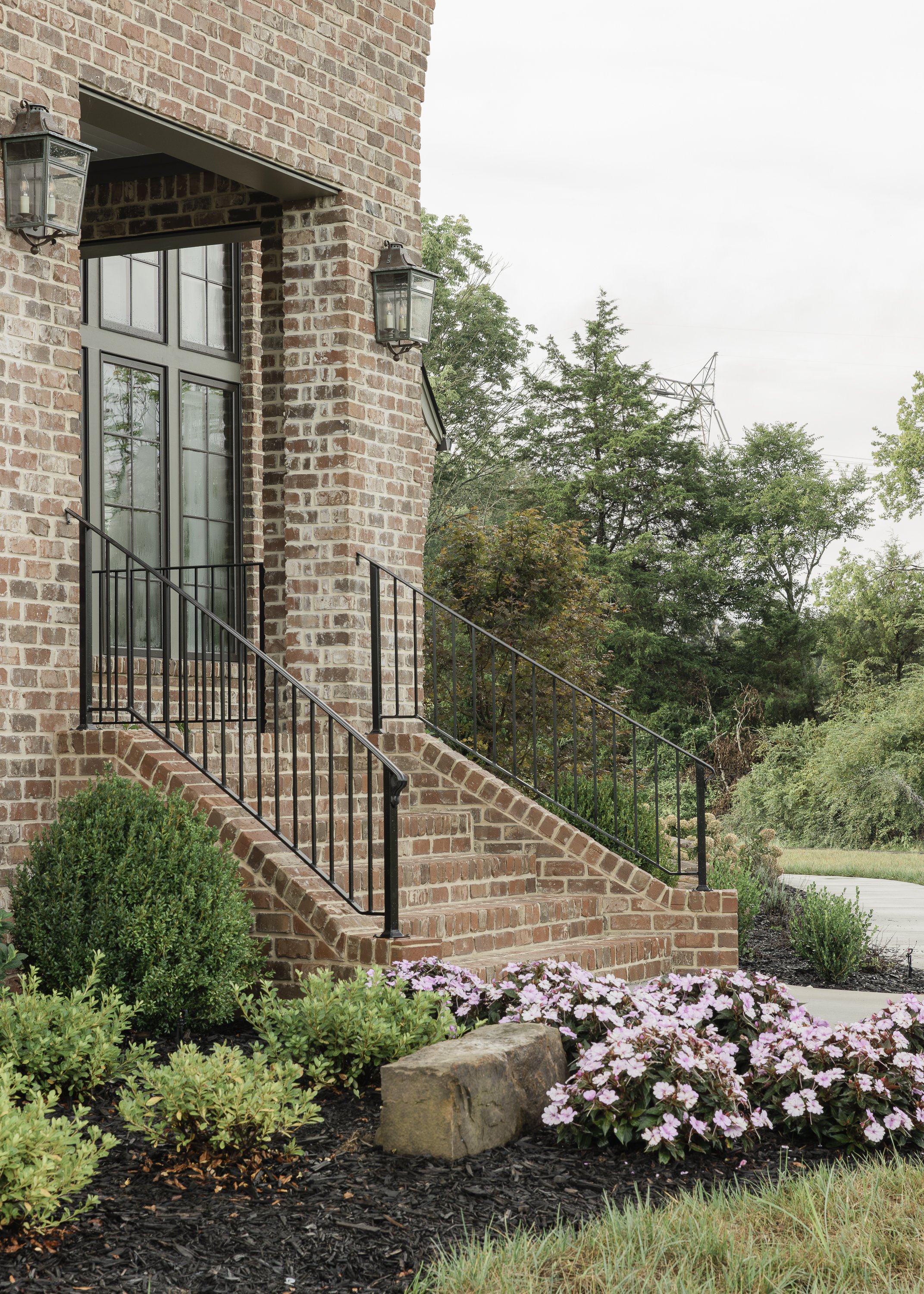 edwardsinteriorsooltewahgirlsatflourish-10.jpg