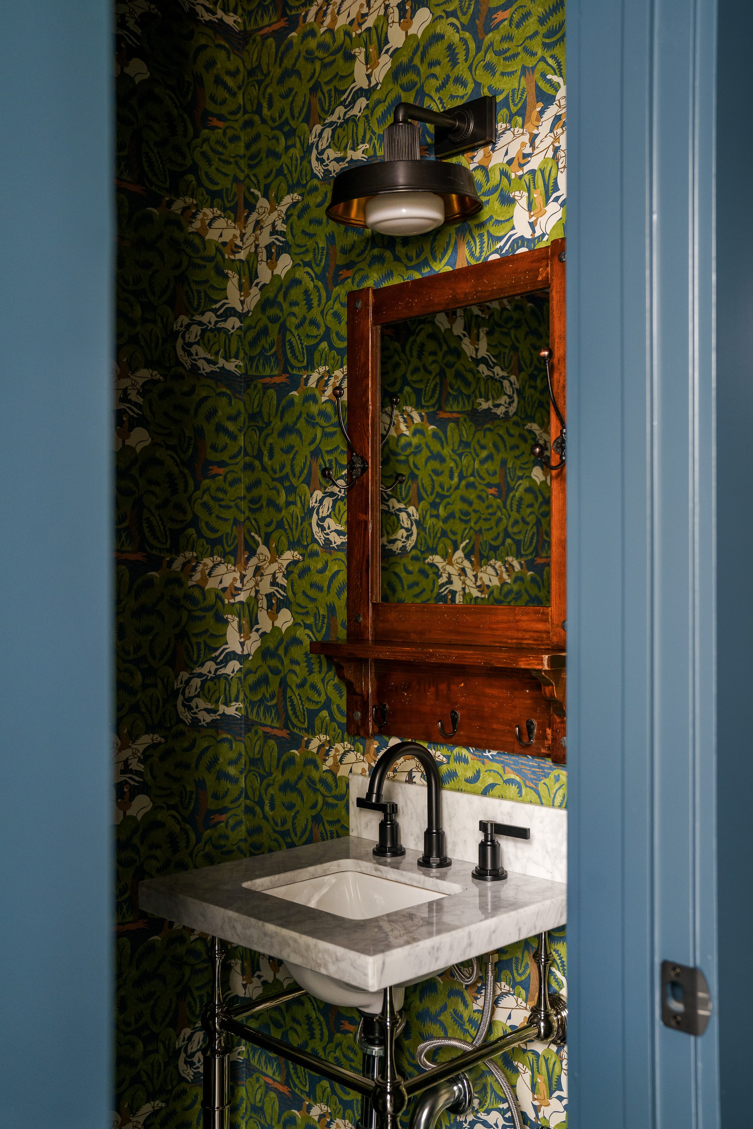 ©MeghannPadgett_Implement_EdwardsInteriors_HighRes-34.jpg