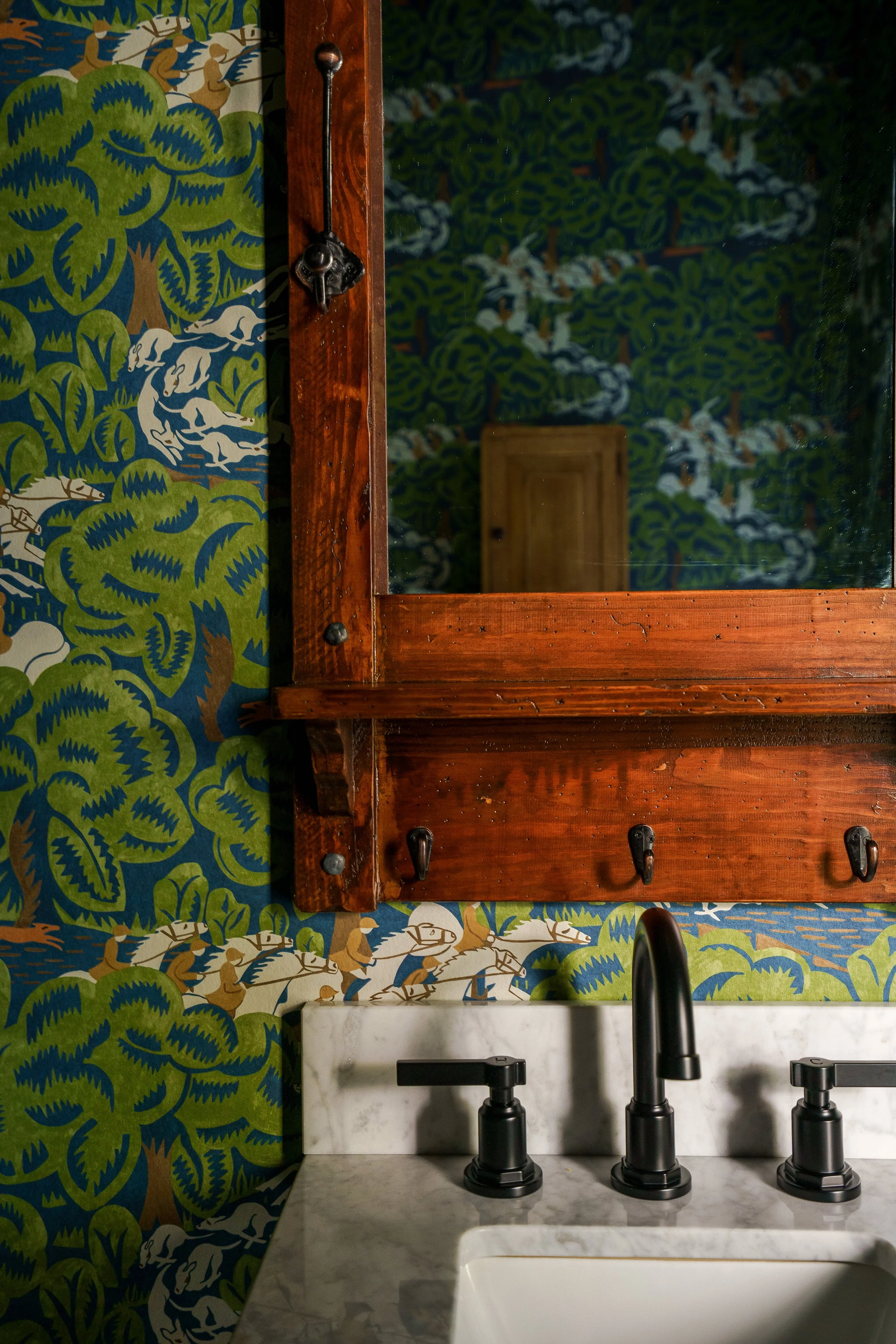 ©MeghannPadgett_Implement_EdwardsInteriors_HighRes-35.jpg