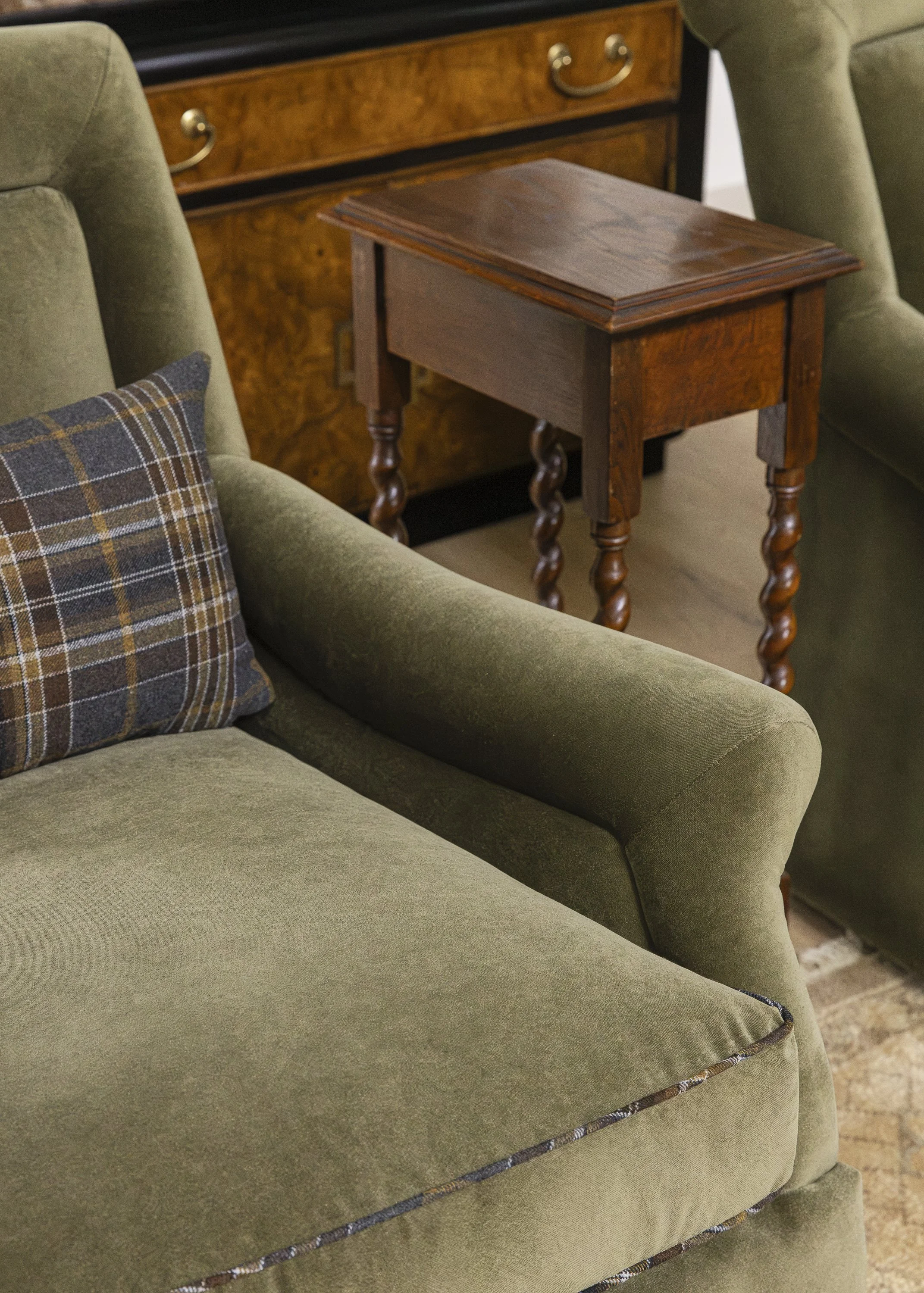 edwardsinteriorsooltewahgirlsatflourish-78.jpg