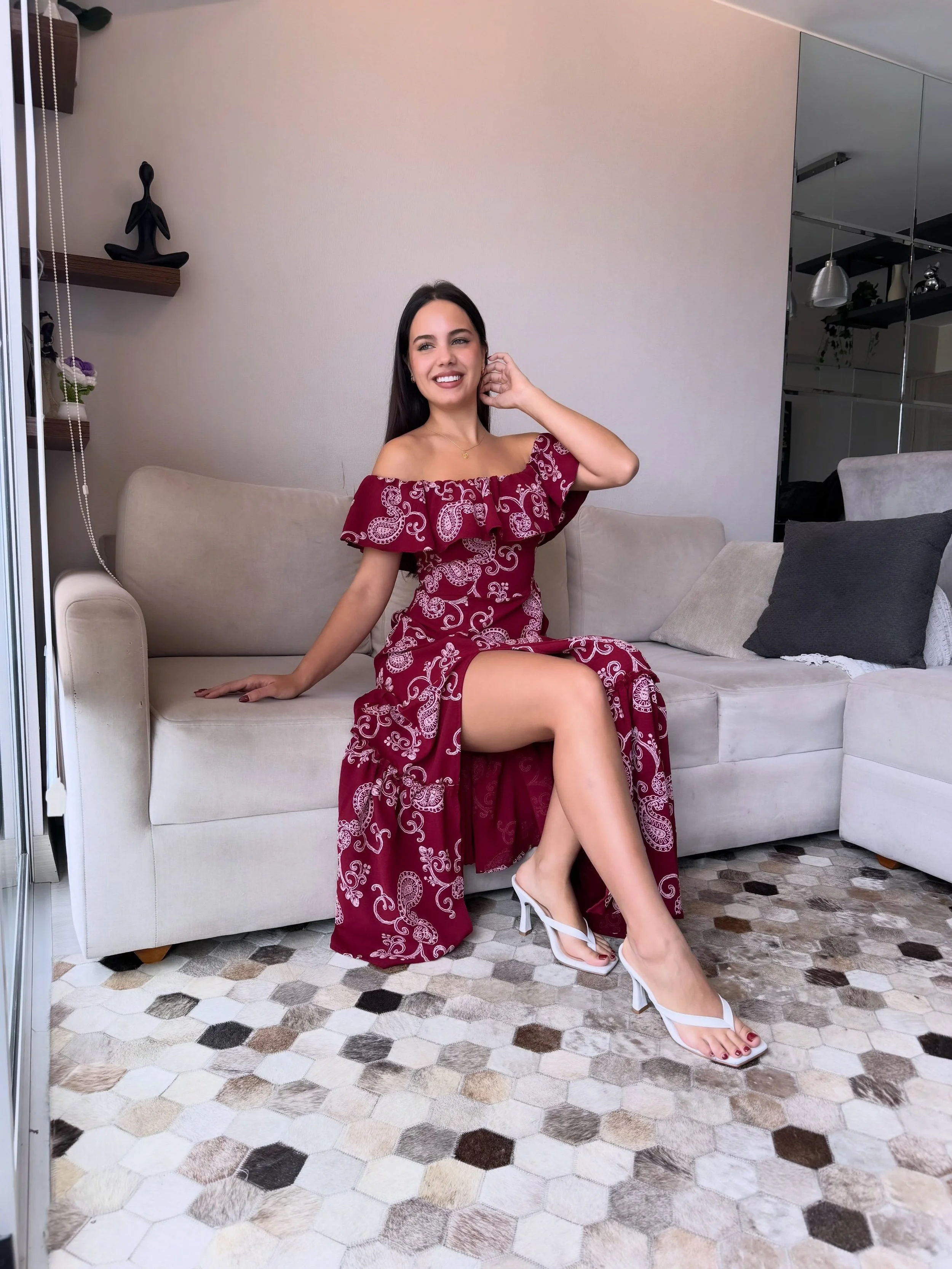 Vestido Aria ✨
Un cl&aacute;sico de nuestra colecci&oacute;n en estampado paisley, que sigue siendo infaltable en tu boutique 🛍️💕