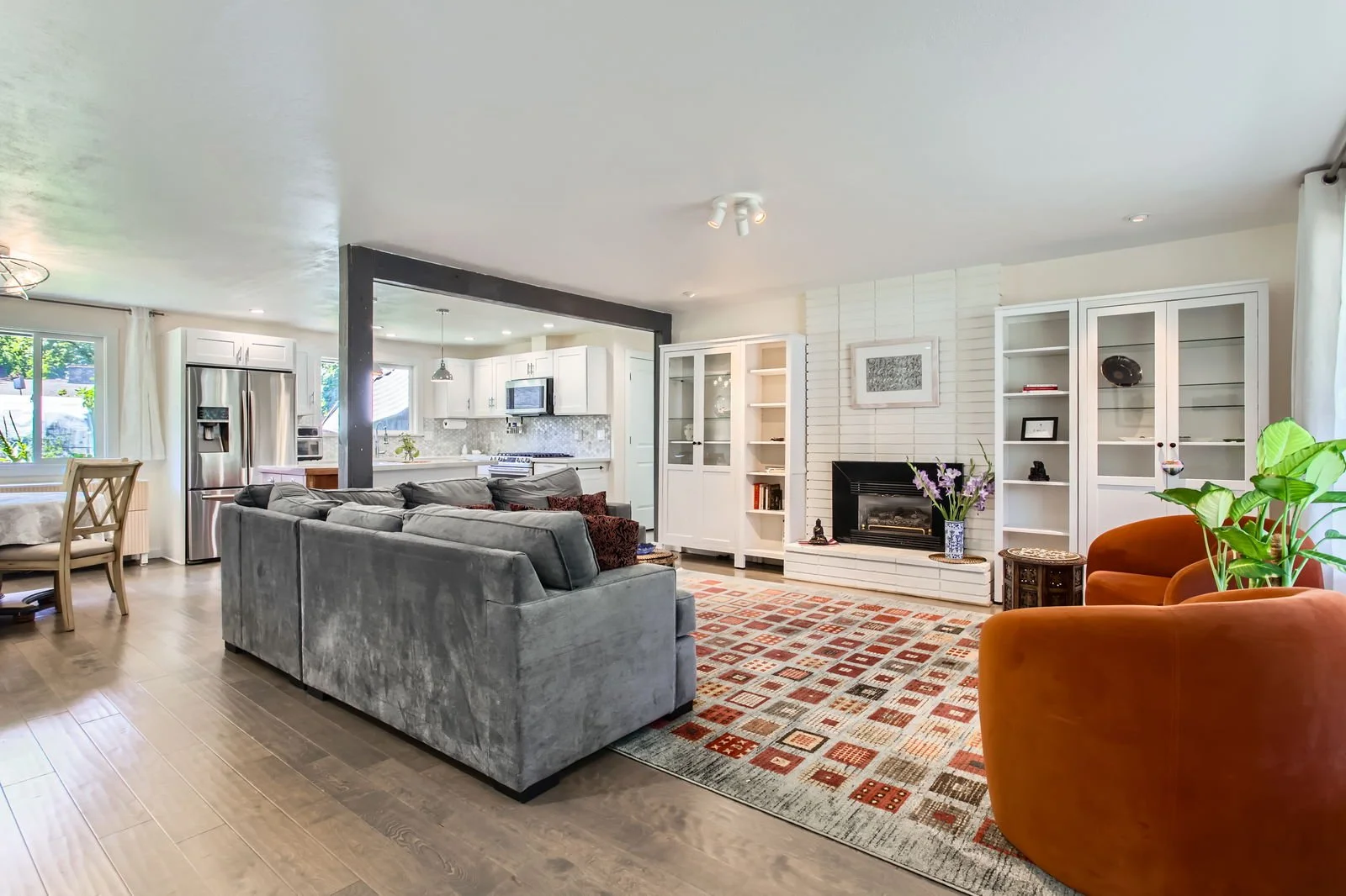Living Room of 7475 SW Wilson Ave in Beaverton, Oregon