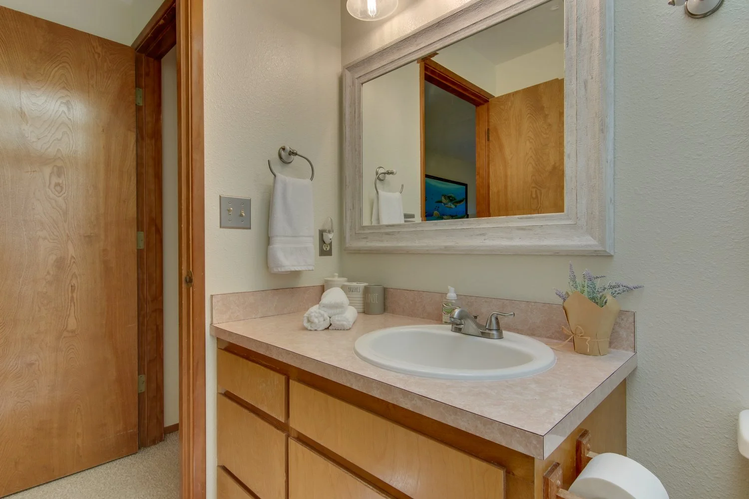Bathroom at 307 Tasman Pl in Philomath, Oregon