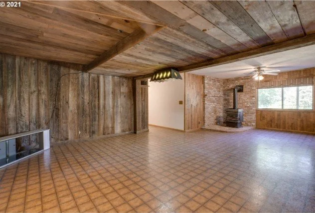 Basement/bonus room at 1481 NE Lincoln St in Hillsboro, Oregon