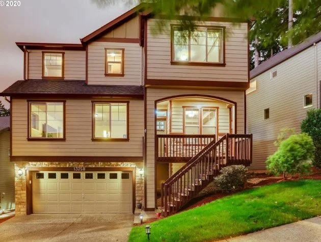 Front exterior of 13758 SW 158th Ter in Tigard, Oregon