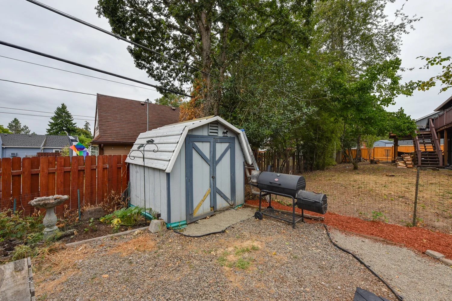 Backyard shed at 4995 SE Ina Ave in Milwaukie, Oregon
