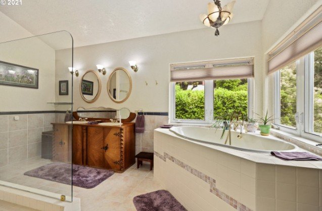 Primary bathroom at 920 SW Maplecrest Ct in Portland, Oregon