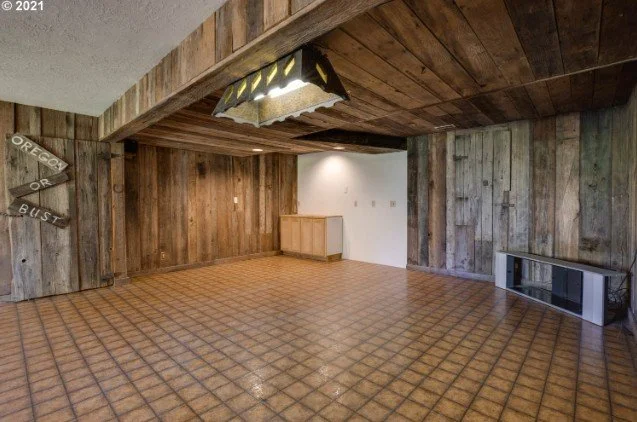 Basement/bonus room at 1481 NE Lincoln St in Hillsboro, Oregon
