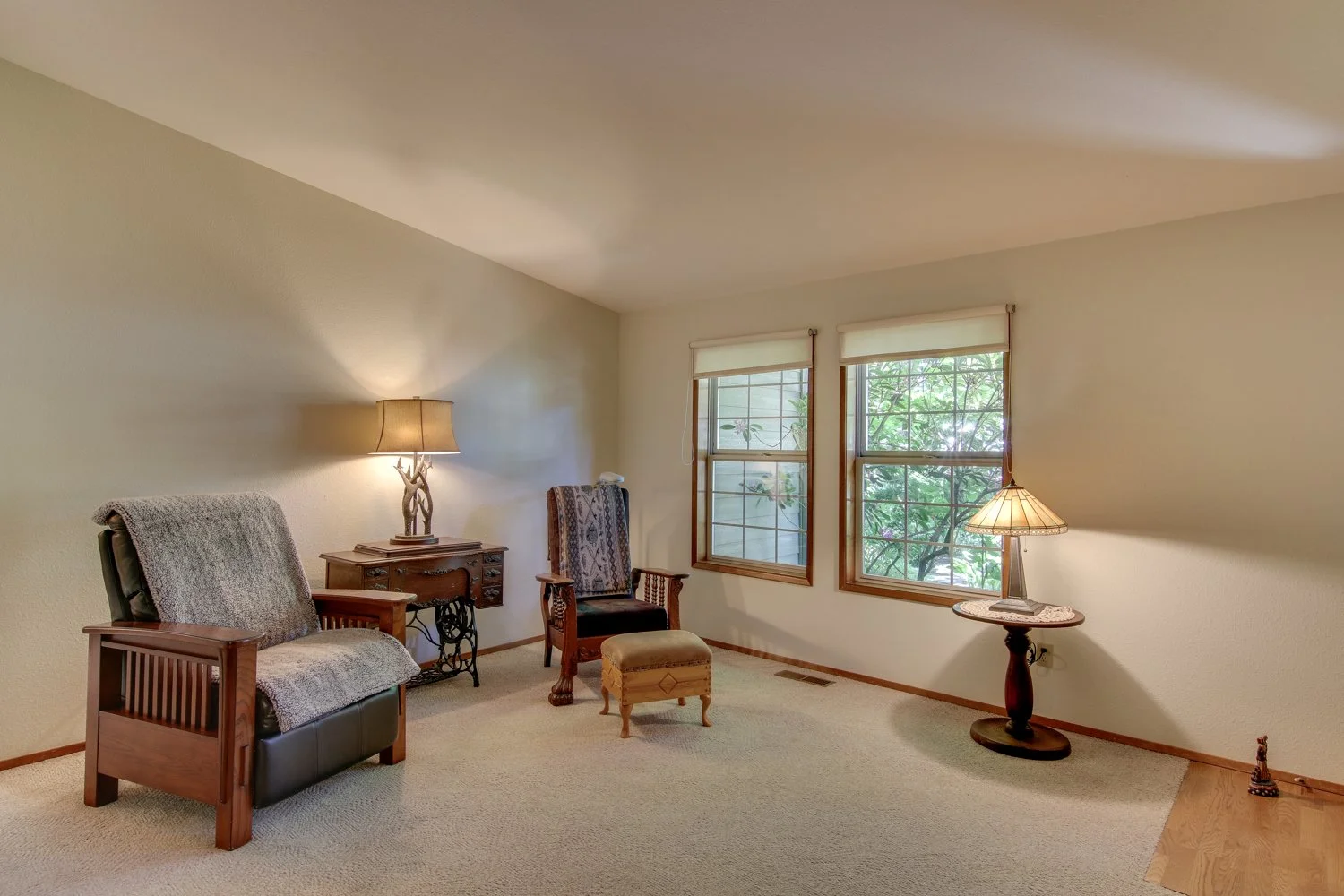 Living room at 307 Tasman Pl in Philomath, Oregon
