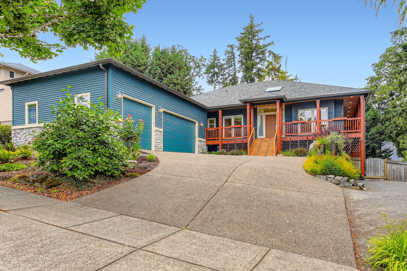 15575 SW Brighton Ct, Beaverton OR | Sold by Cary Hart