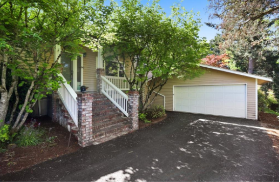 920 SW Maplecrest Court, Portland, OR | Sold by Cary Hart