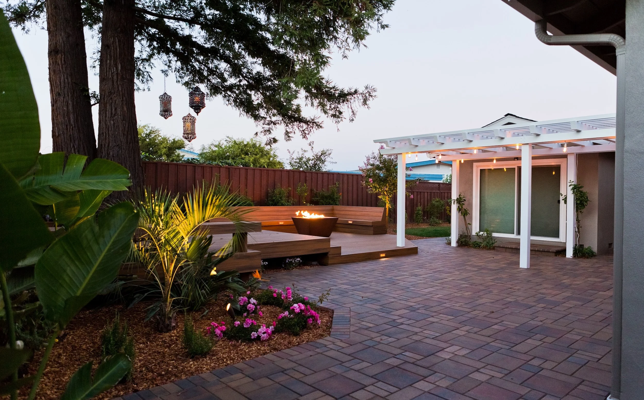 falcon-studio-cupertino-tropical-04.jpg