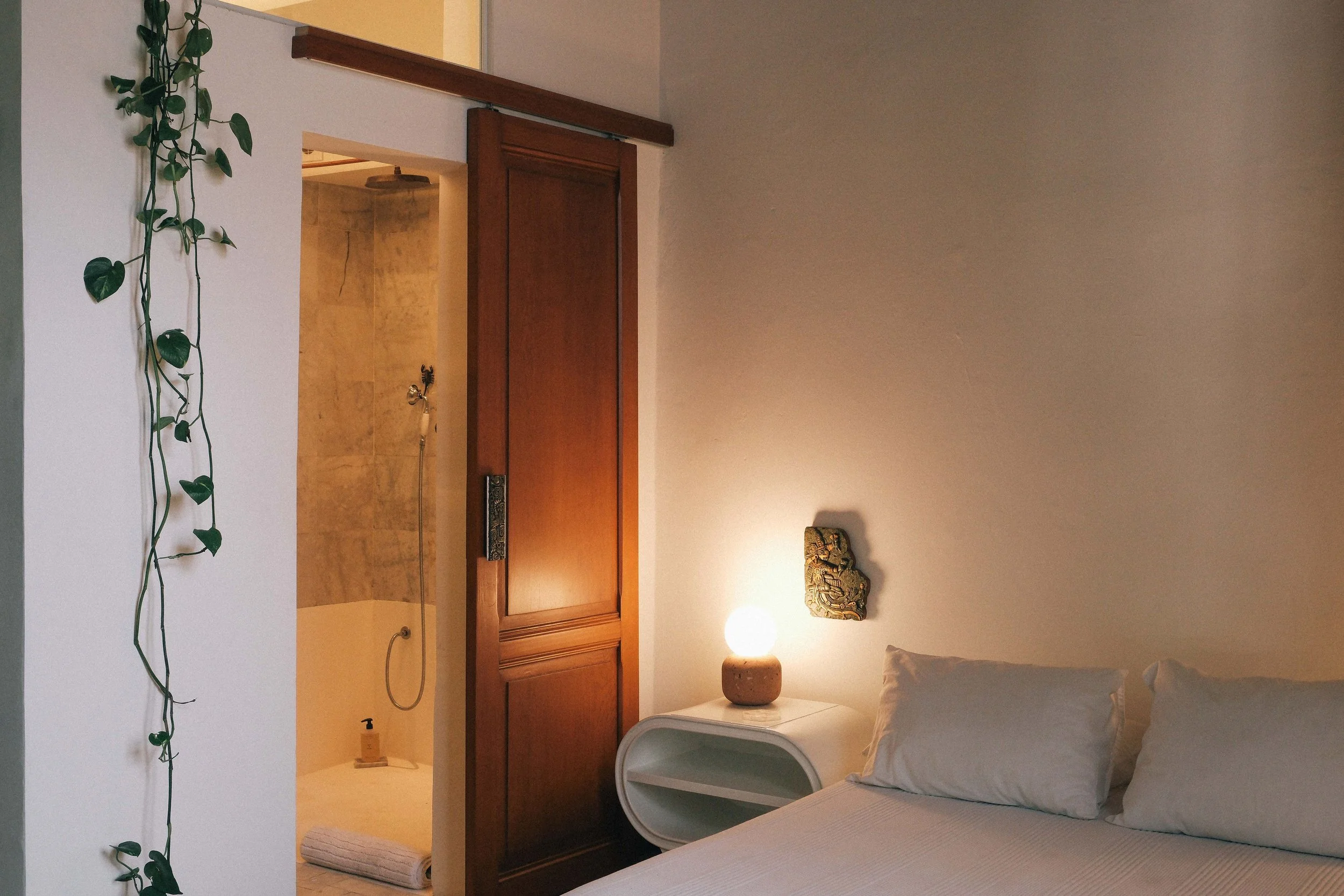 room 1 (1).jpg