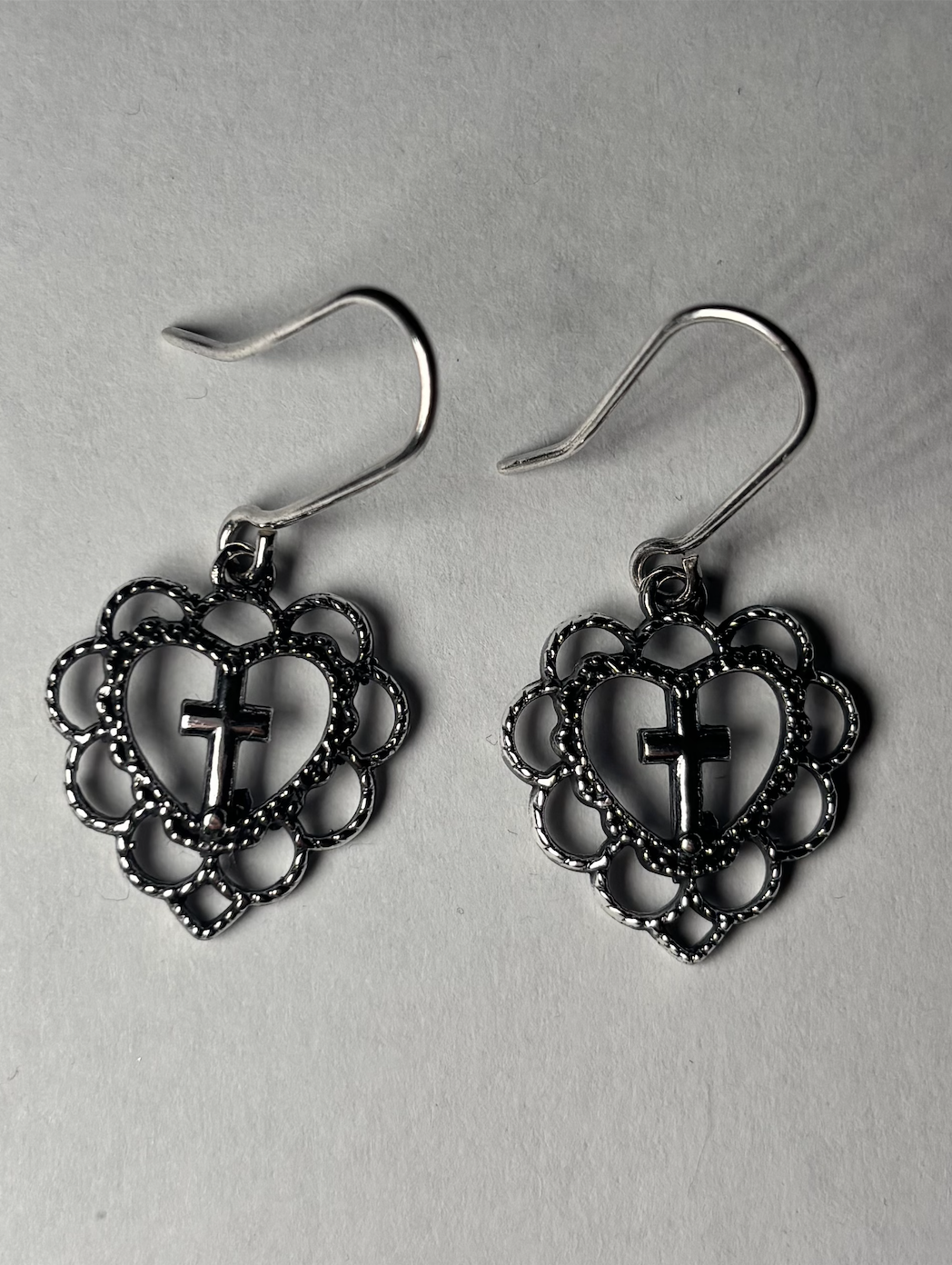 ARETES SAMIRA