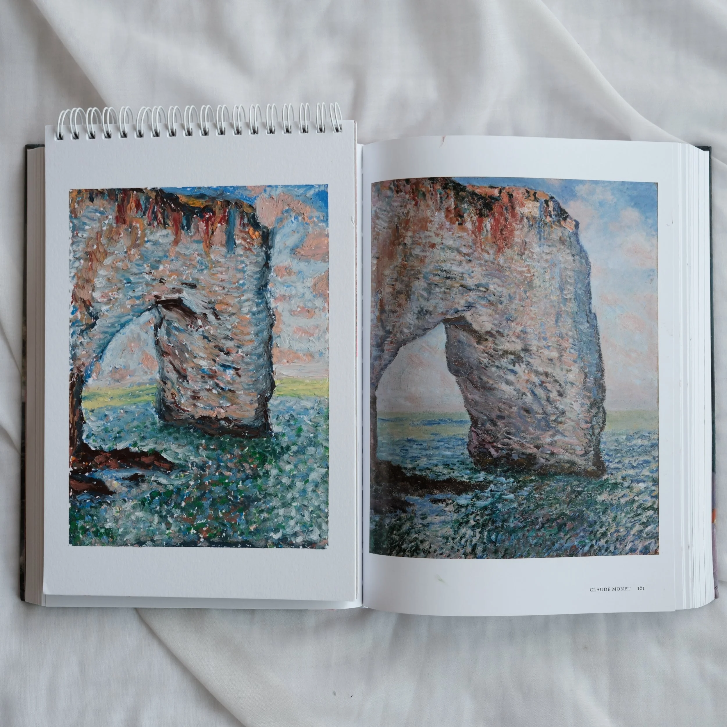 Oil Pastel &bull; Master Study &bull; after Claude Monet &bull; The Manneporte near &Eacute;tretat &bull; 1885/86

Translating atmosphere through the art of noticing. Somehow calm and strange. 

@taschen @sennelier1887 
#impressionism #oilpastel #sen