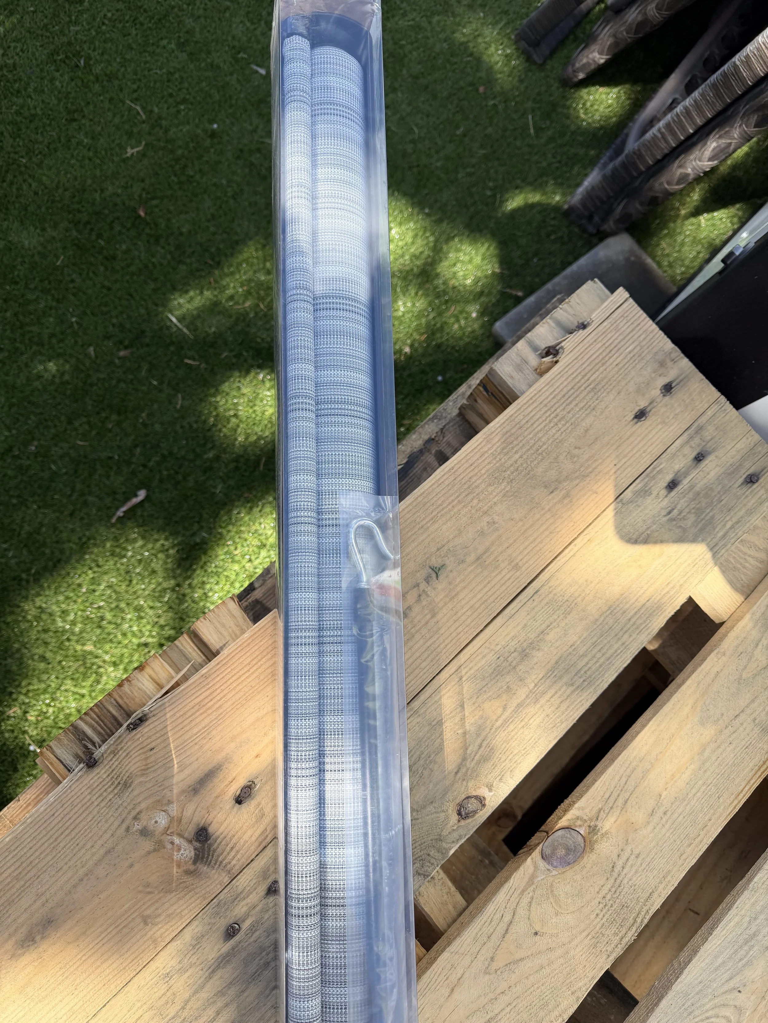 6 x 8 Roll Up Sun Shade