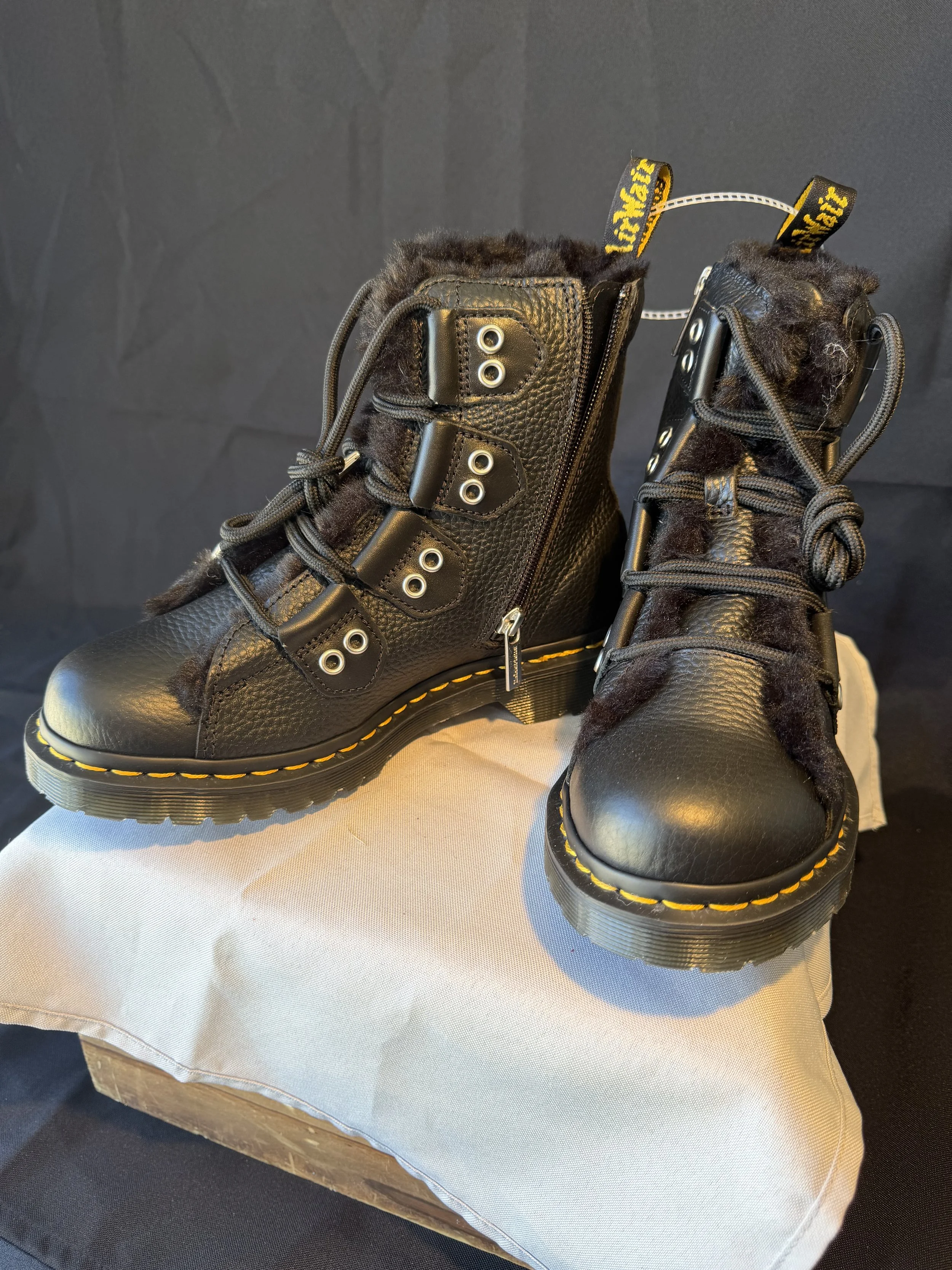 Doc Martin 1460 Faux Fur Lined Boots (Size 7) - New with Tags