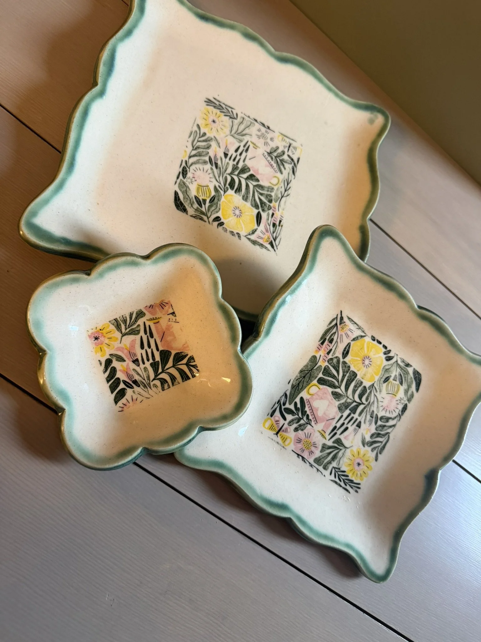 The Botanical Garden Scalloped Dish Set