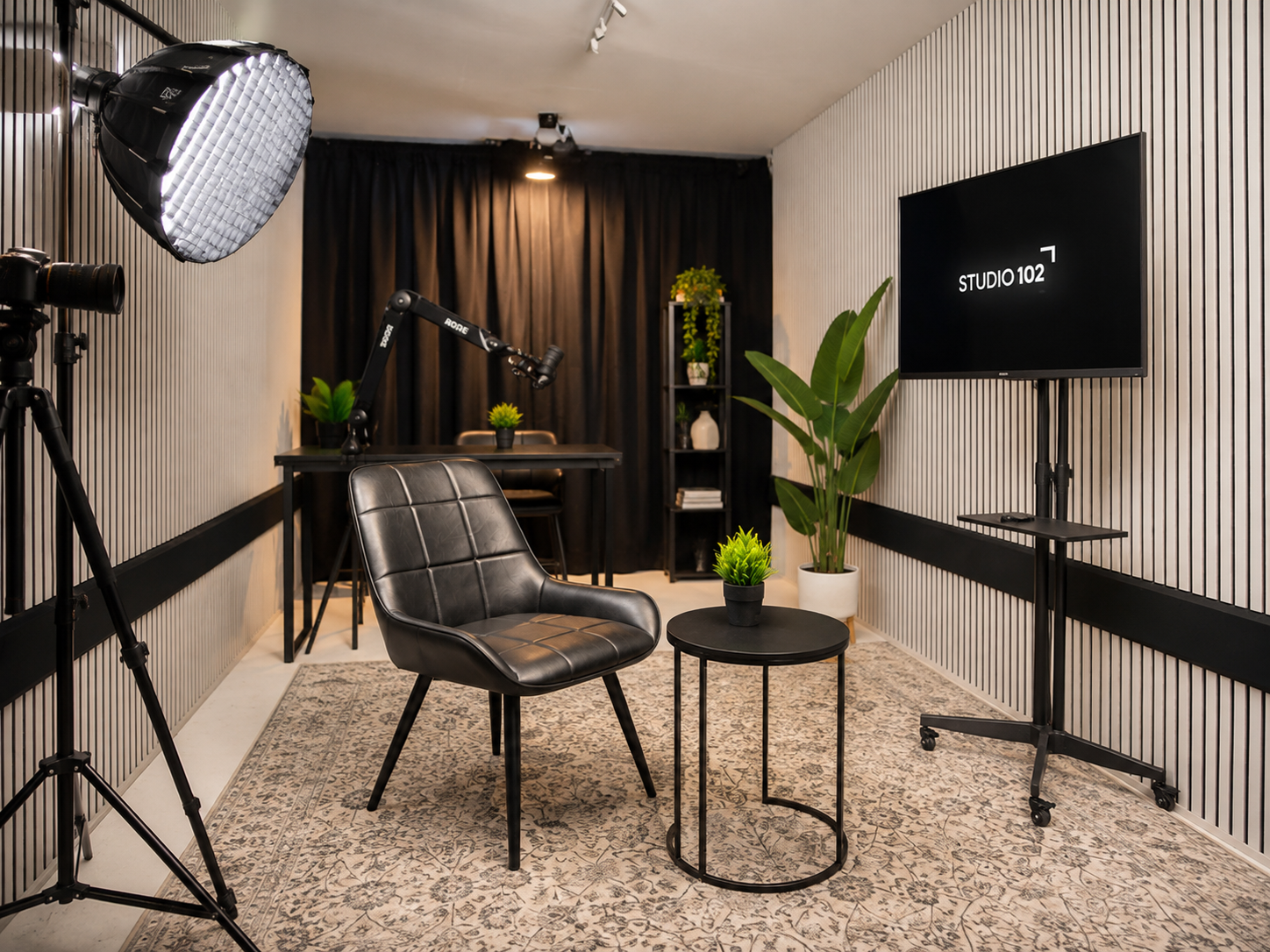 Studio 102