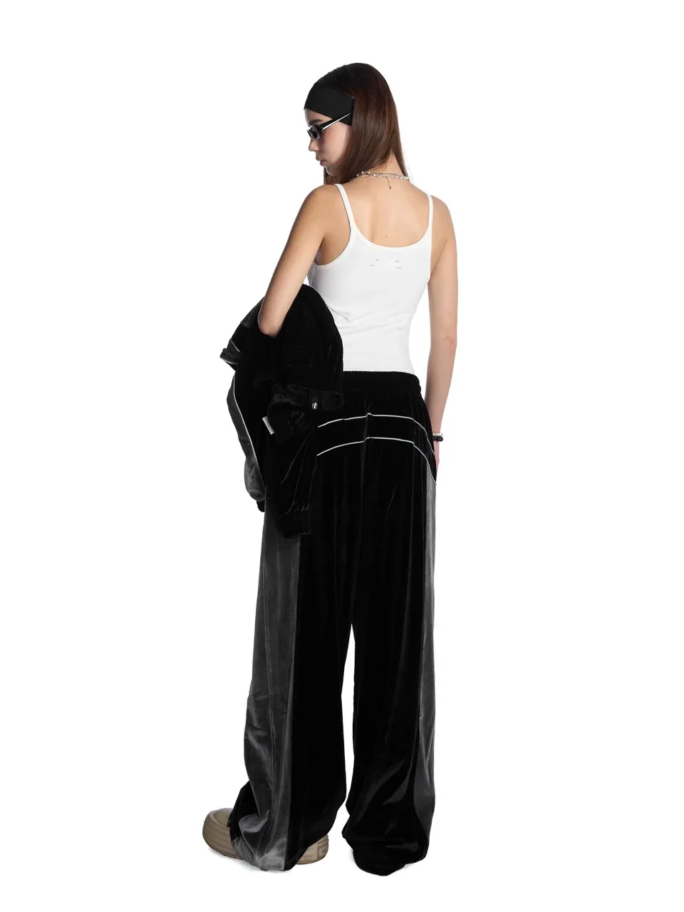 HADES PRIME VELVET PANTS_M1.webp