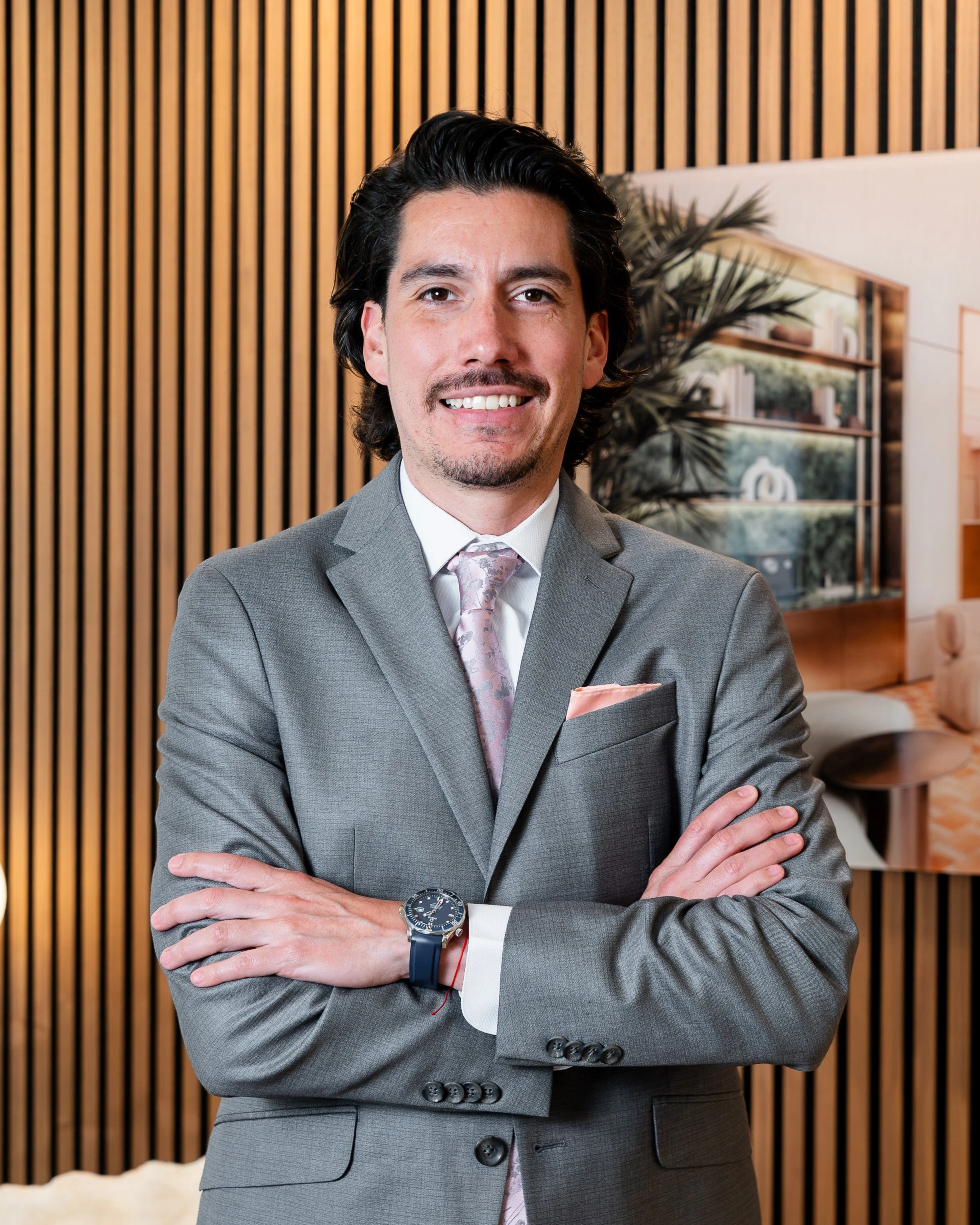 Juan Raúl de la Parra headshot