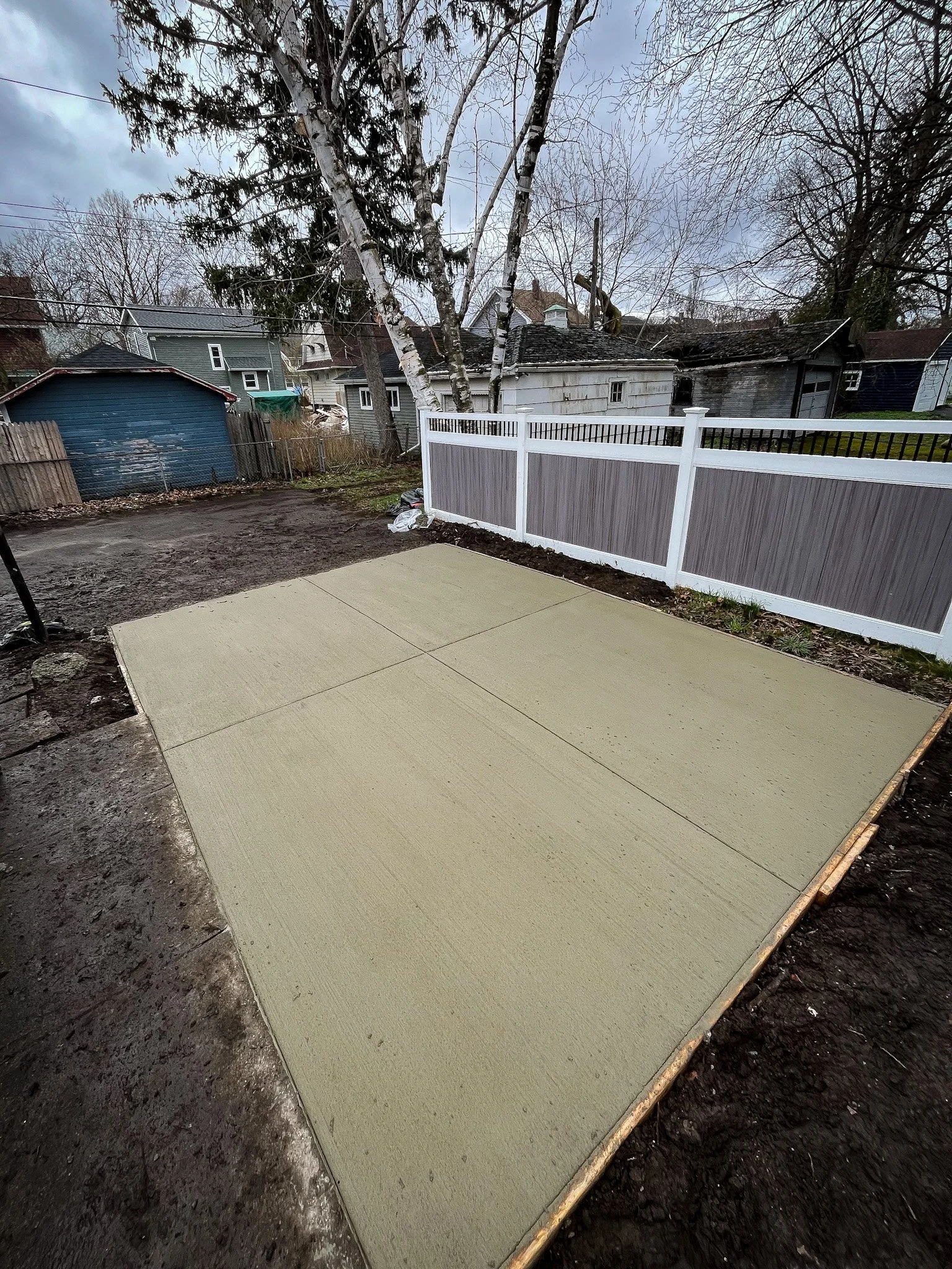 Rochester, NY Poured Concrete Driveway 25ft x 15ft