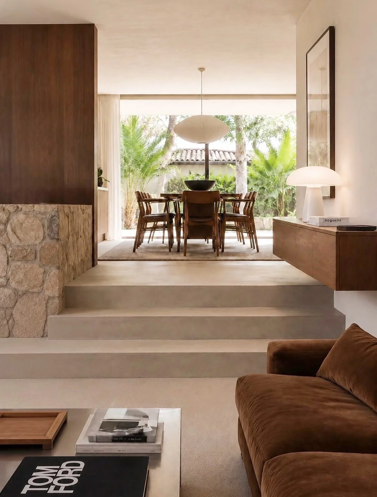 livingroomentrance.jpg