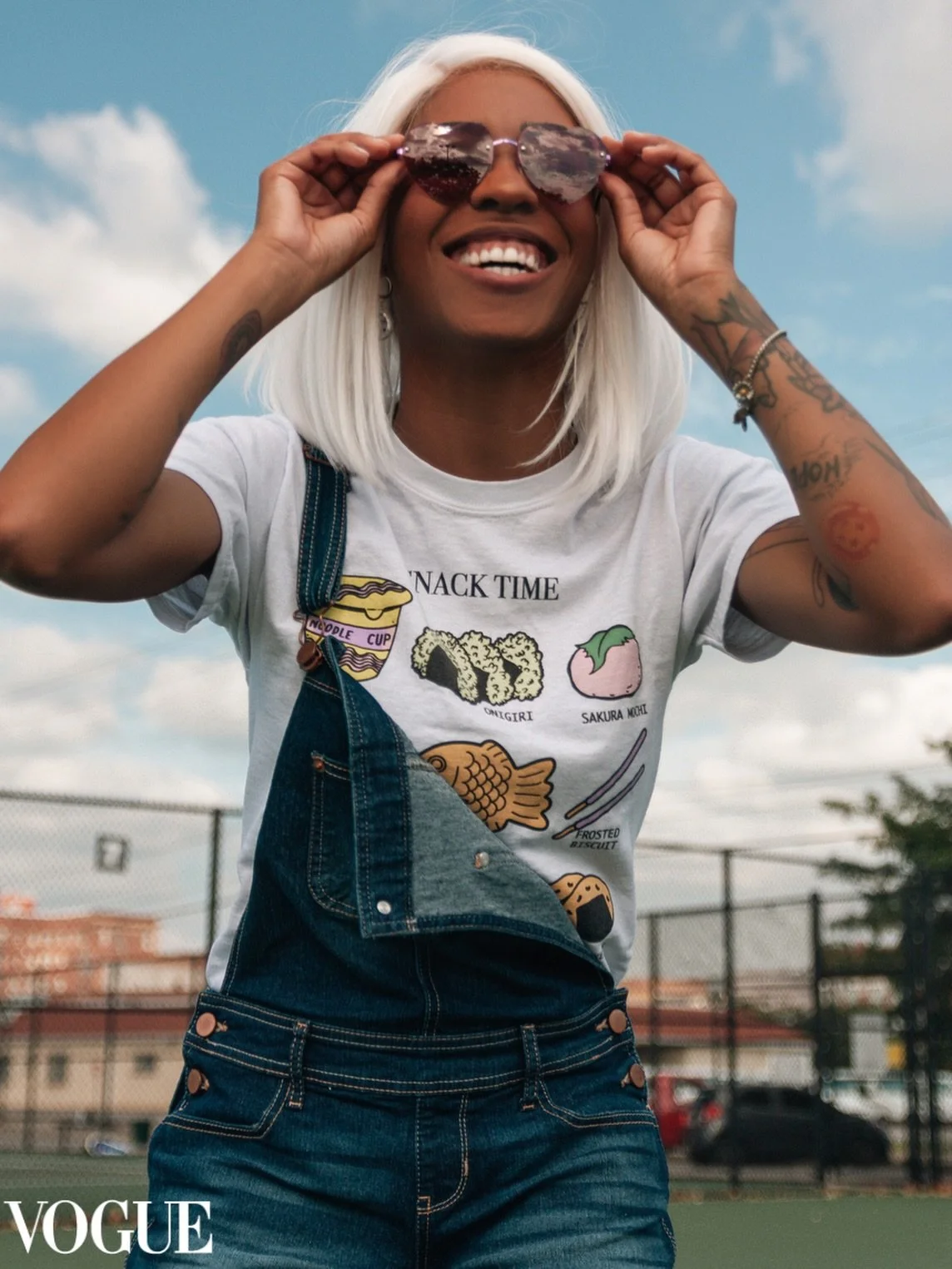 Fashion isn&rsquo;t always about dramatic gowns or elaborate sets. Sometimes it&rsquo;s simply about personality, movement, and a fleeting moment that feels honest.

One frame. One smile. One moment worth remembering.

Model: @miss_kitty_claws 
-
-
-