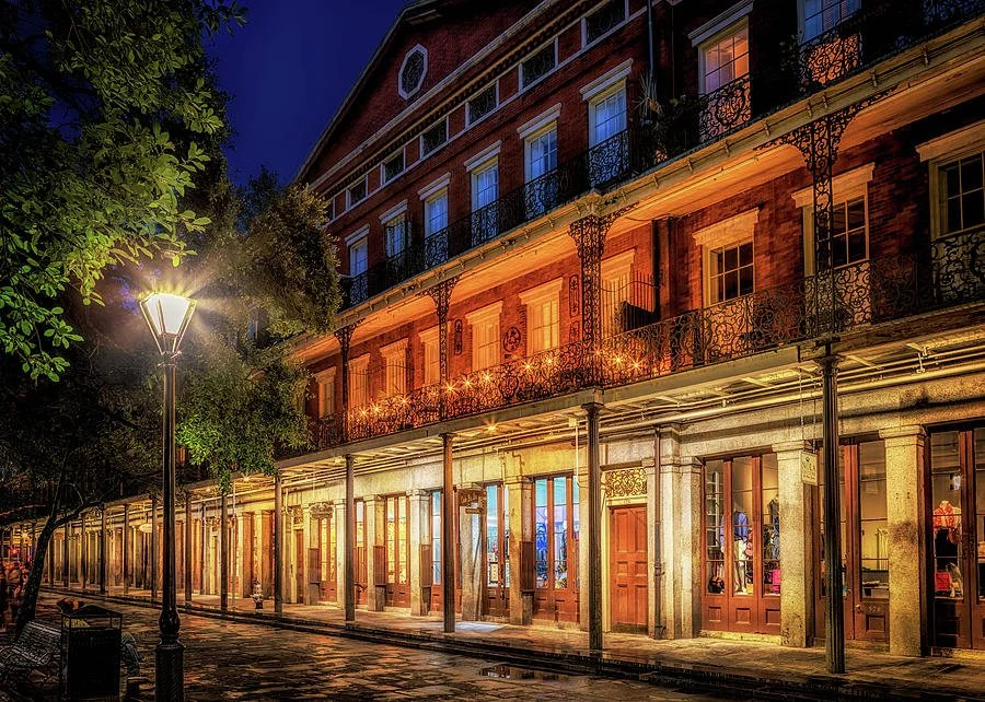 The Pontalba Buildings: The Grand Row Houses That Transformed Jackson Square