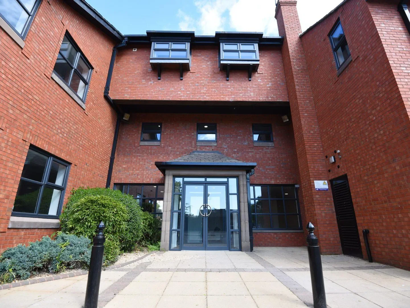 Chadsworth House, Handforth
Lease Advisory
Client: JB Gass Solicitors