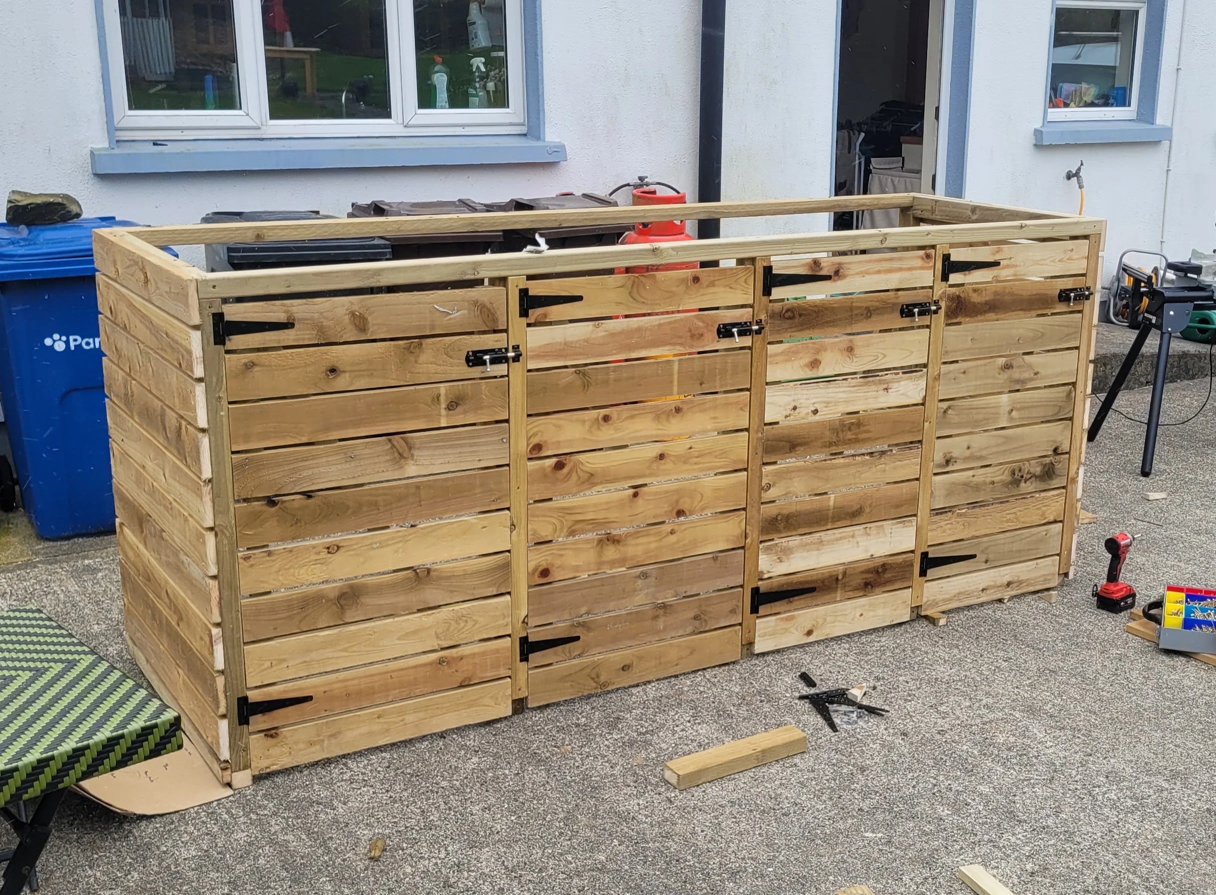 Wheelie Bin Enclosure (Heavy Duty and Full Access, for 140L or 240L or 360L sizes)