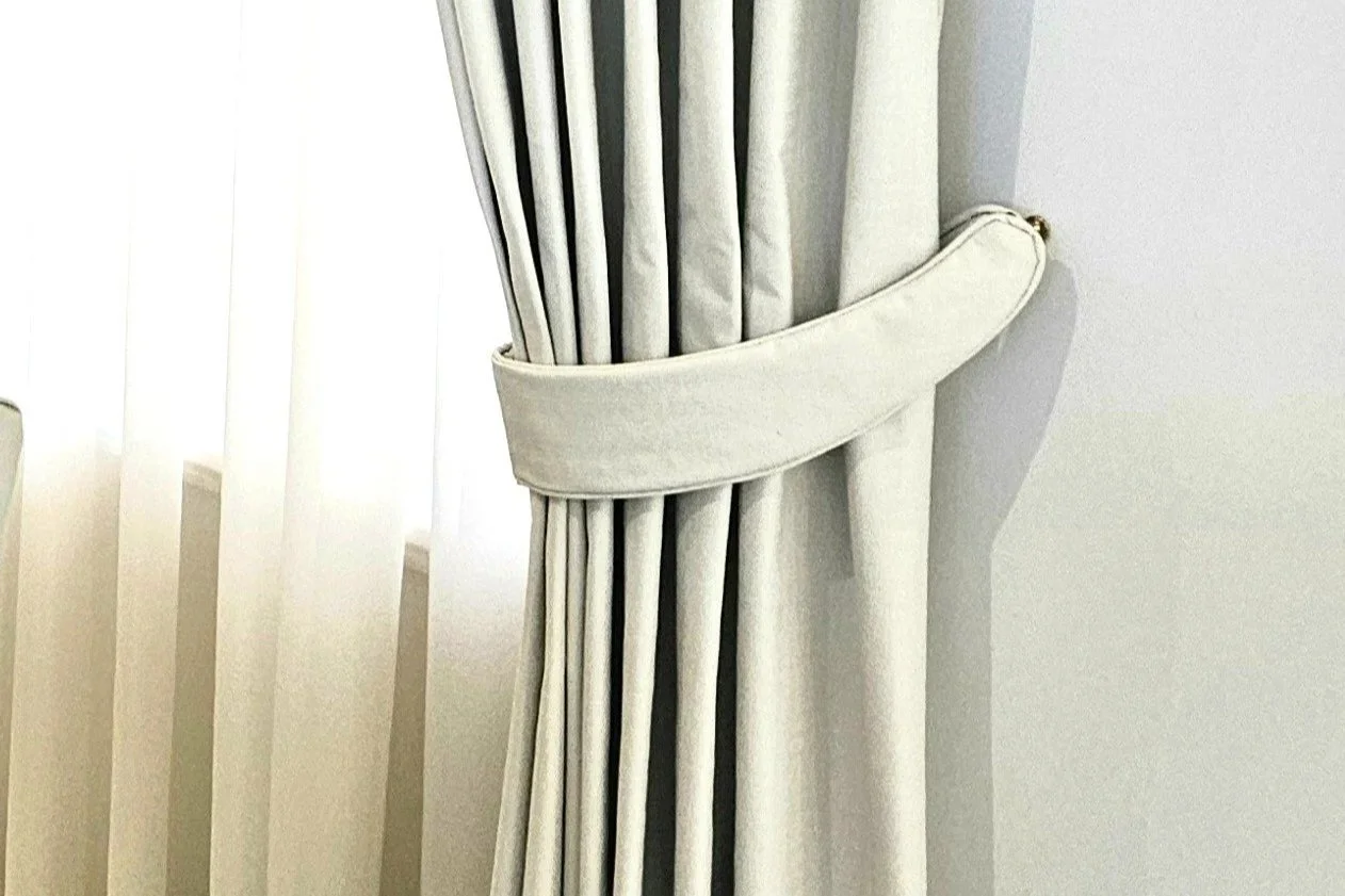 Padded Half moon Tie Back