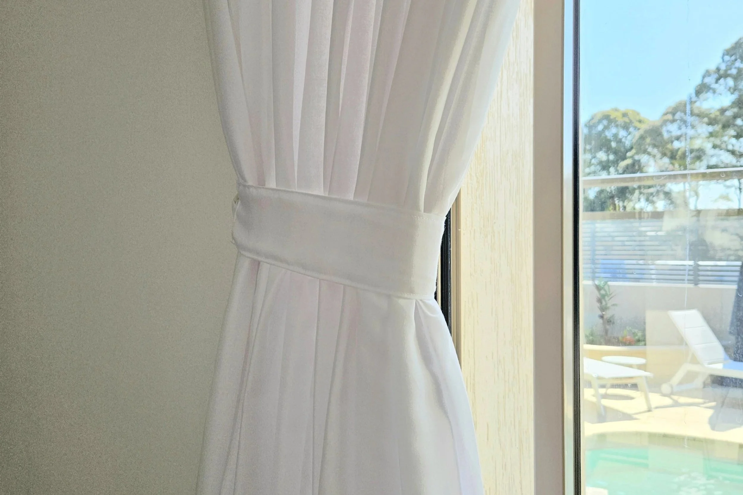 Straight Fabric Tie back
