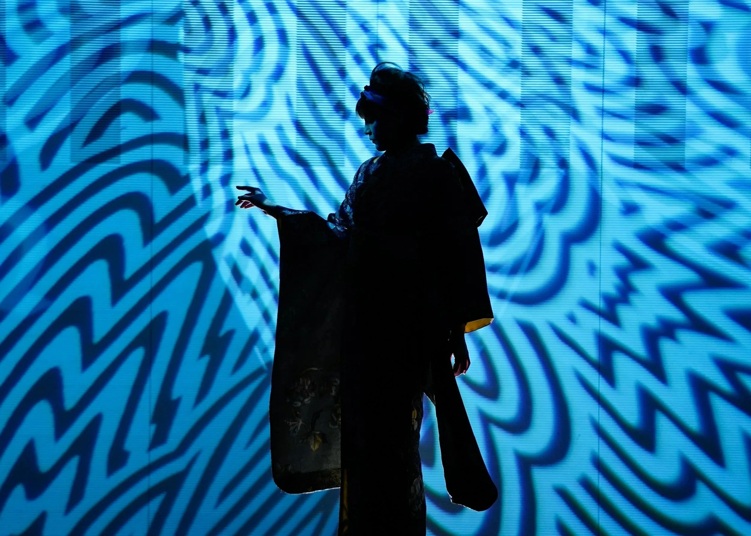 kimono-silhouette-projected-light-editorial-fashion-photographer-christopher-jue.jpg