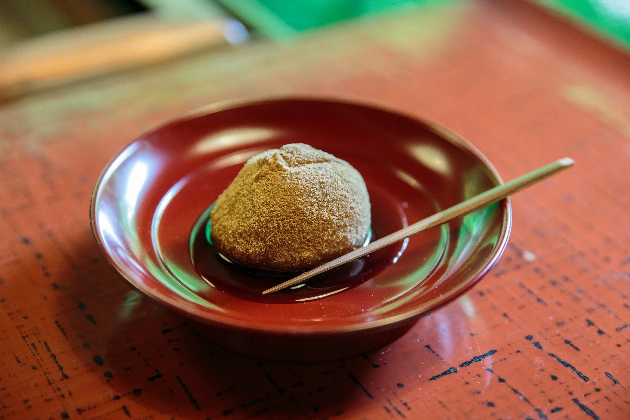traditional-japanese-sweet-dessert-red-dish-tokyo-food-photographer.jpg