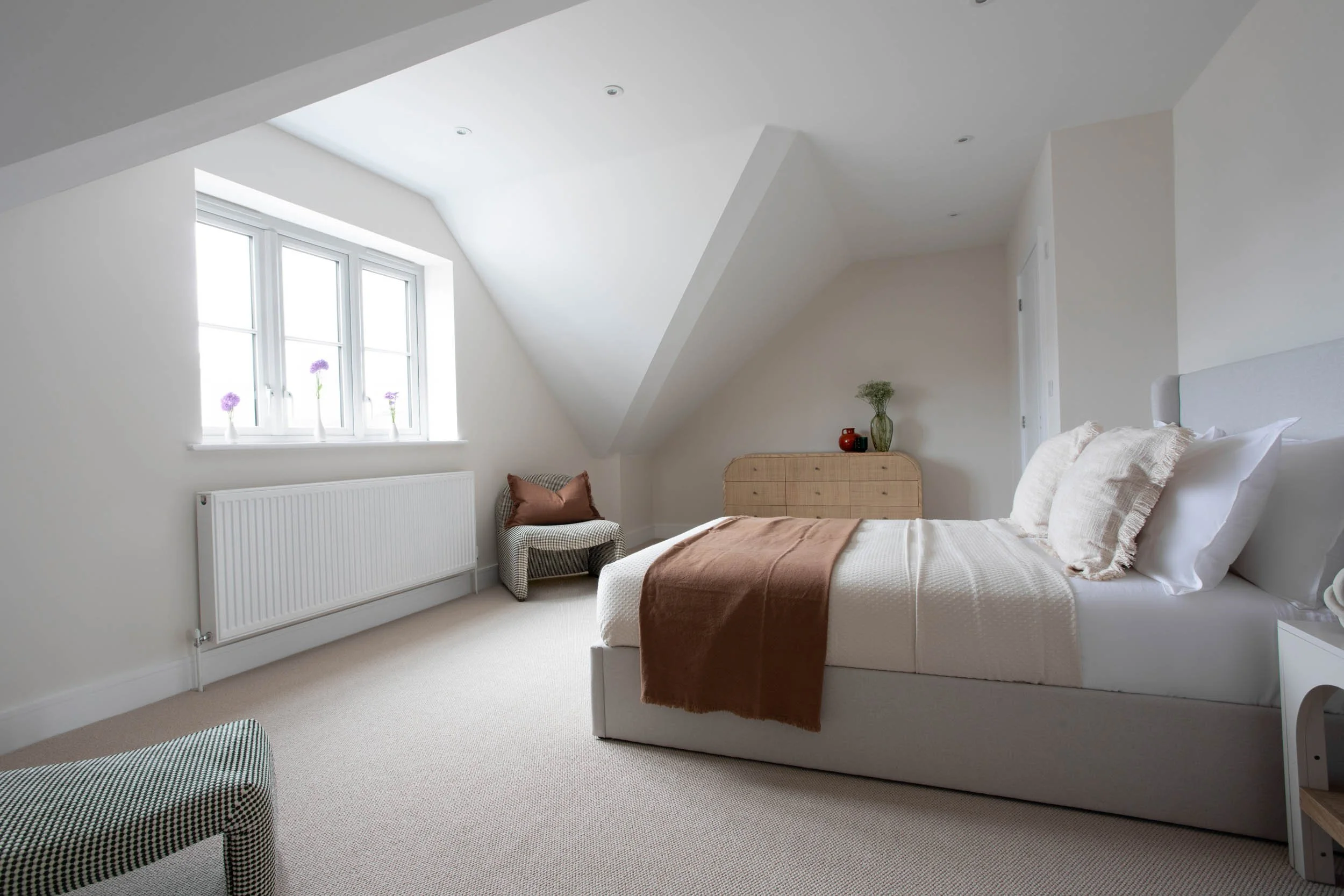 Bedroom 13 V2.jpg