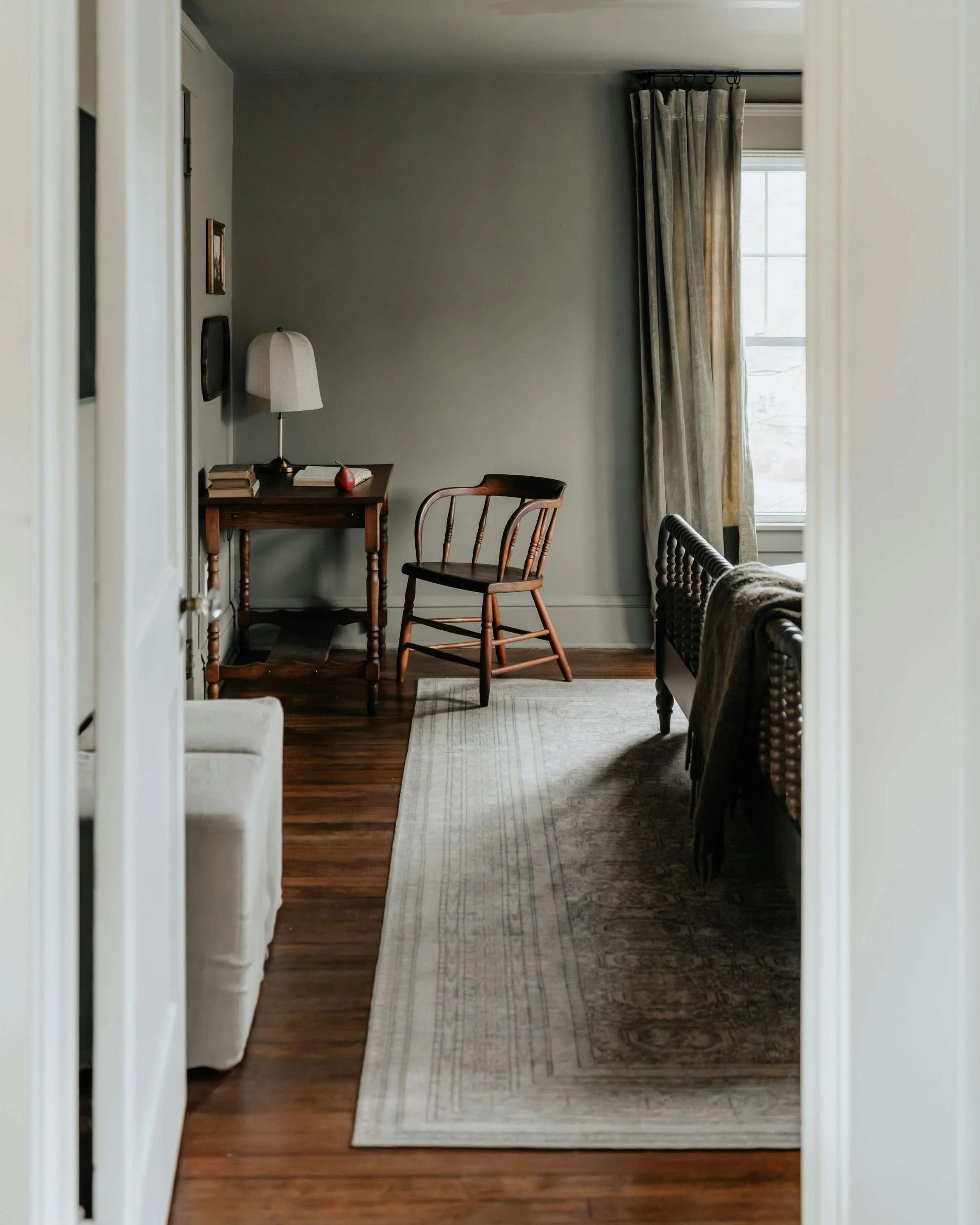 clay-banks-vTwQ8v8iBeY-unsplash (1).jpg