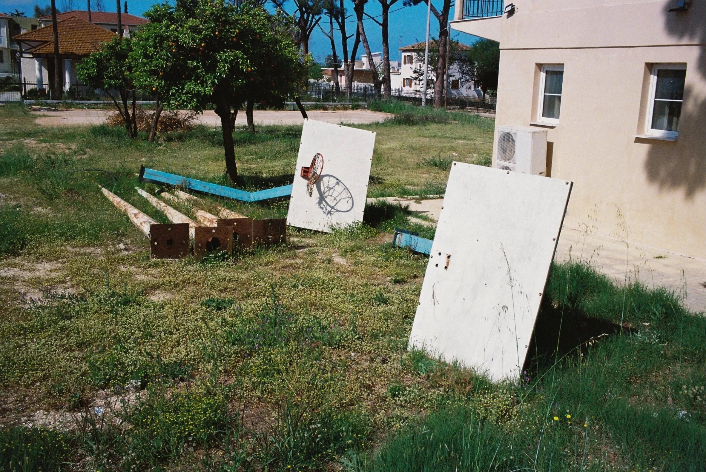 R1-09058-000A.jpg