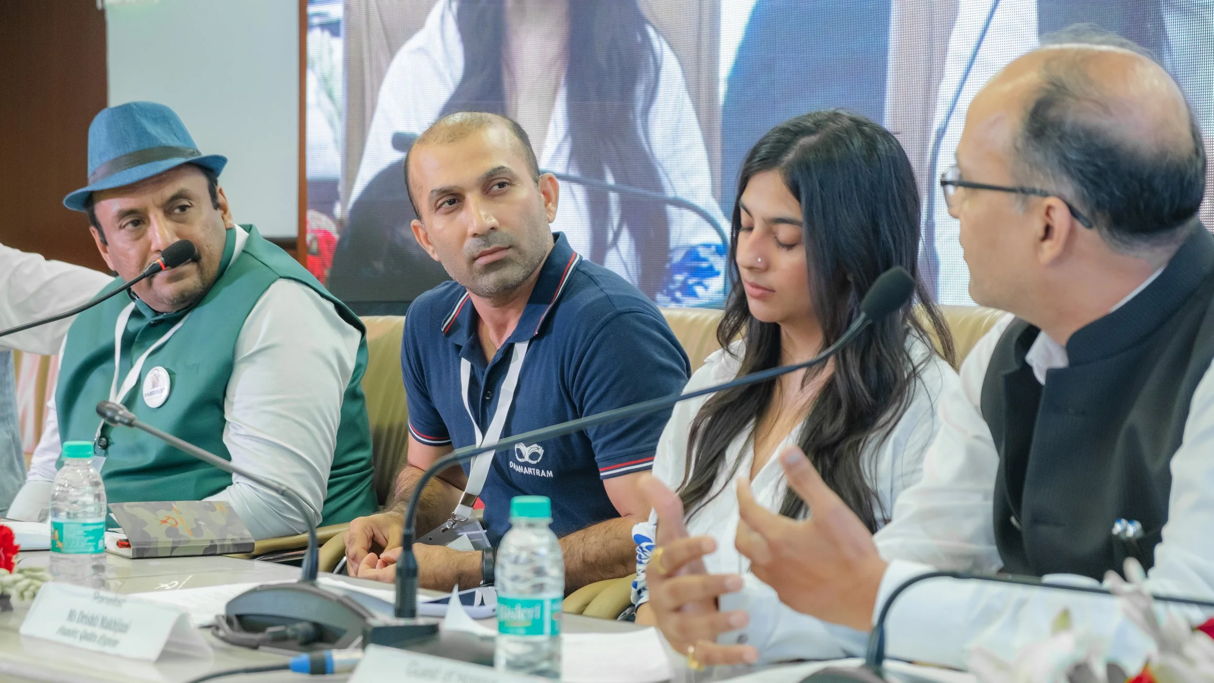 Kundan facilitating a small-group discussion with founders, New Delhi
