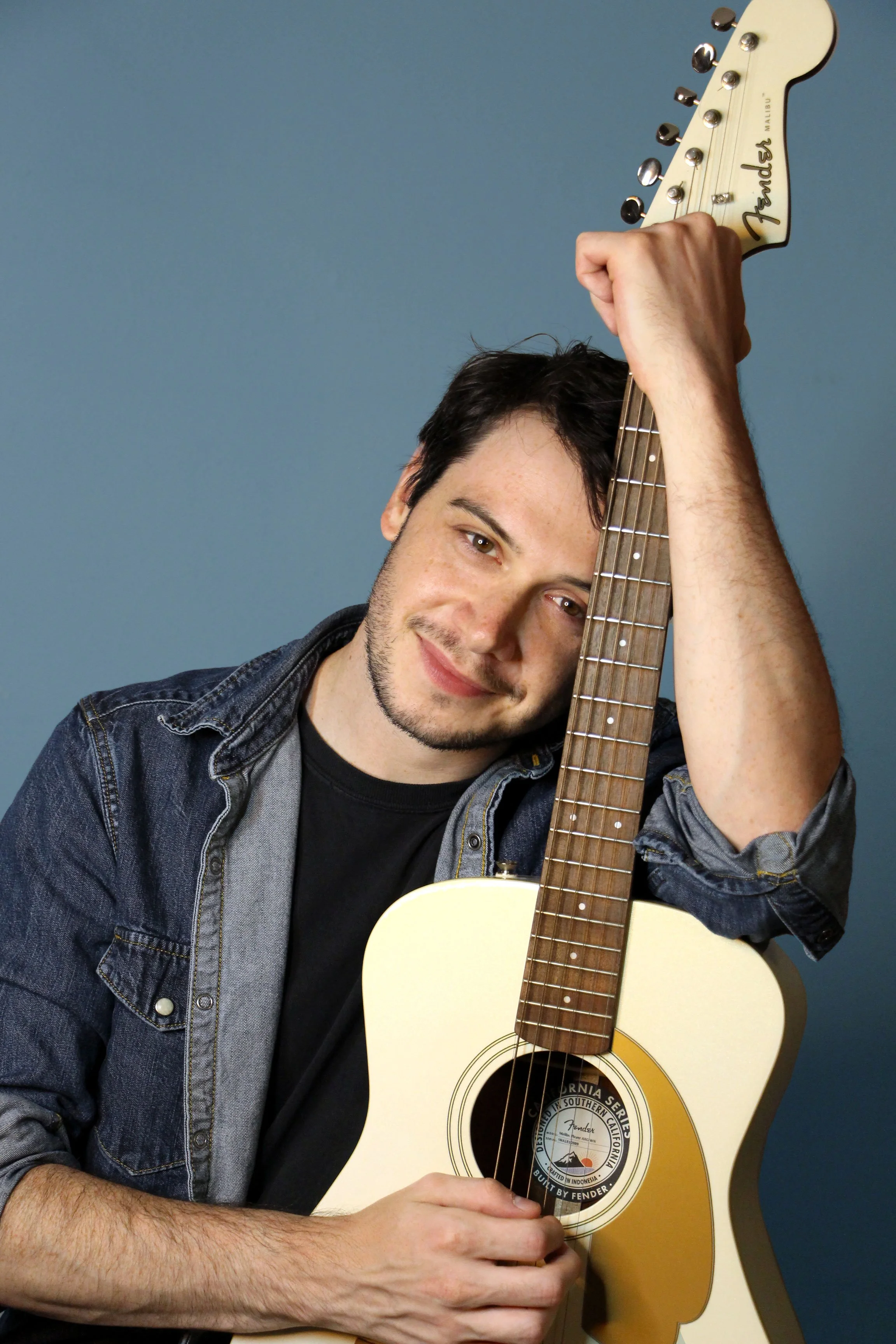 3-Guitar-BlueBG.jpg